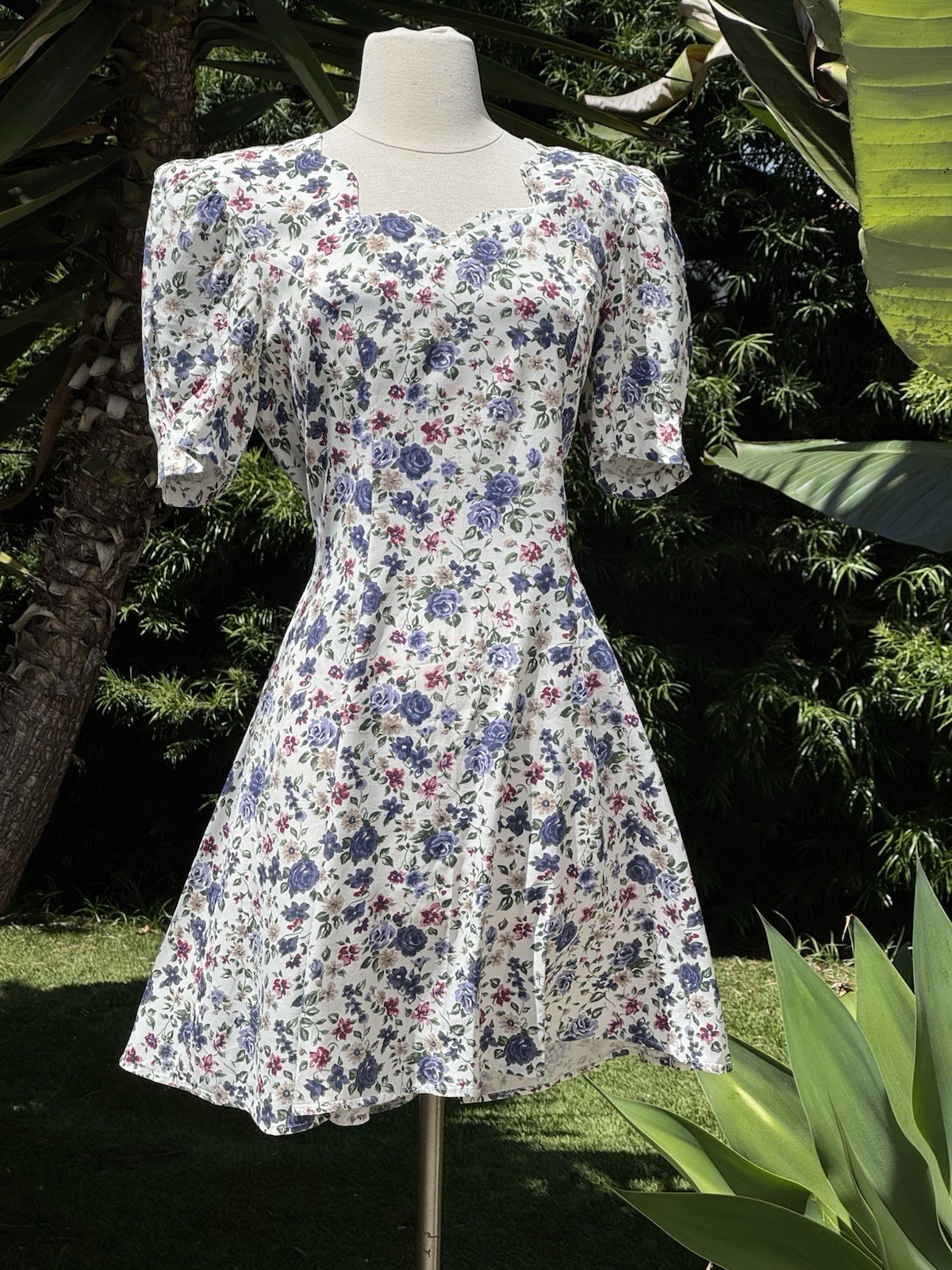 Vintage 90s Buyer Too California Floral Mini Rayon Sweetheart Neckline Dress M