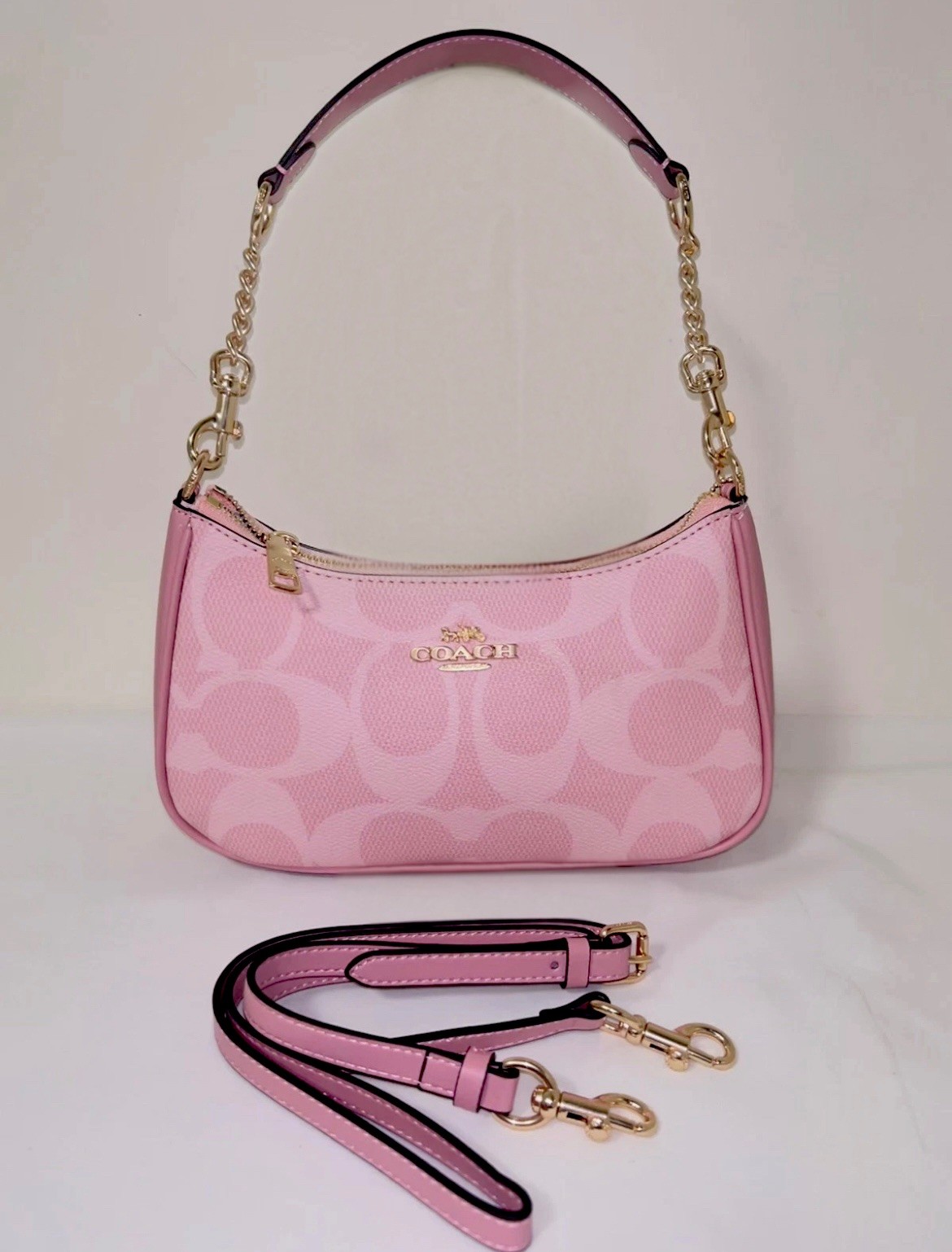 NWT COACH Teri Shoulder Bag In signature canvas/Gold/Powder Pink New CAL51