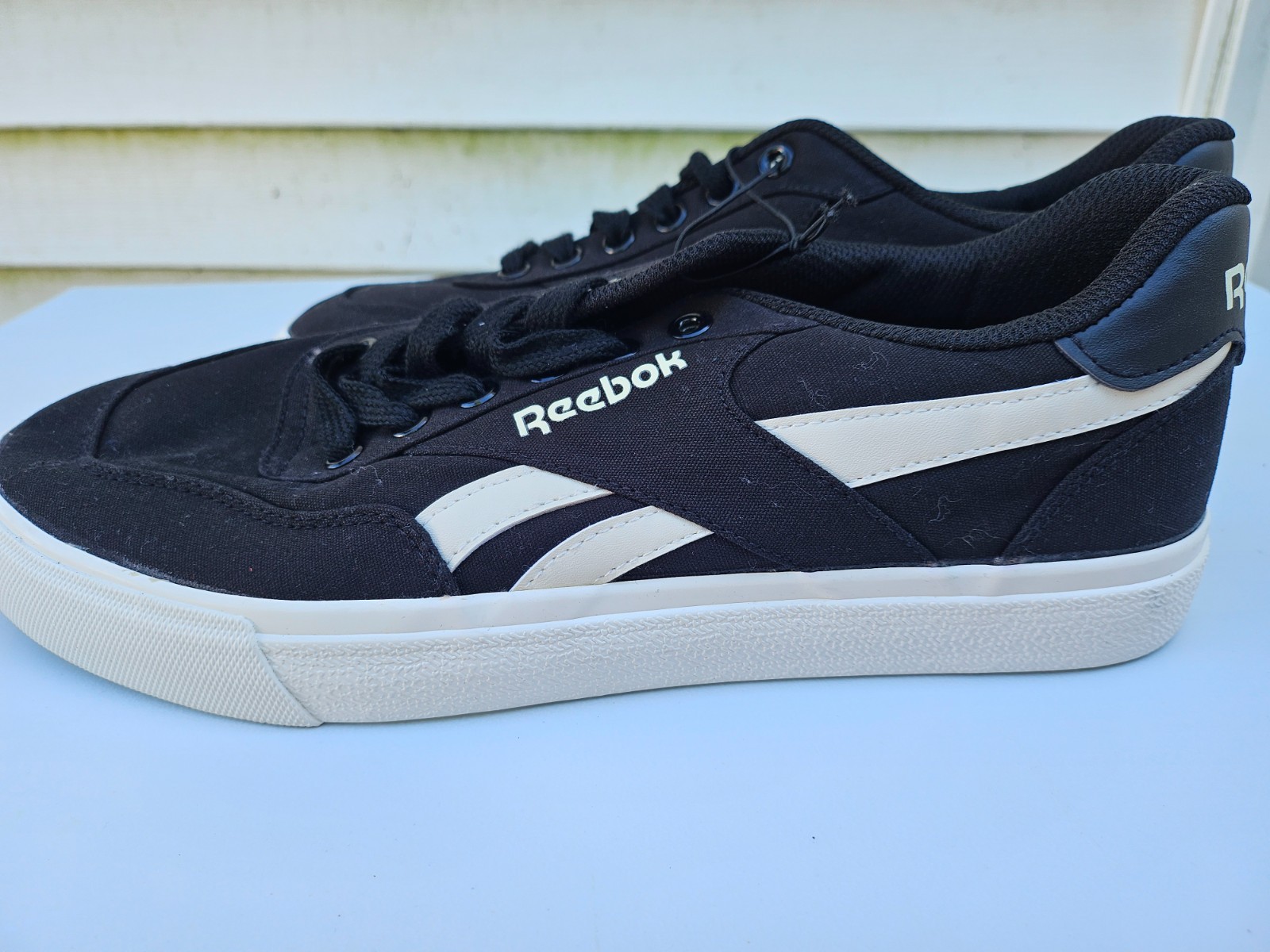 Size 9.5 Reebok Classic Court Black Mens Lace Up Athletic Shoes FFCO127038 – NEW