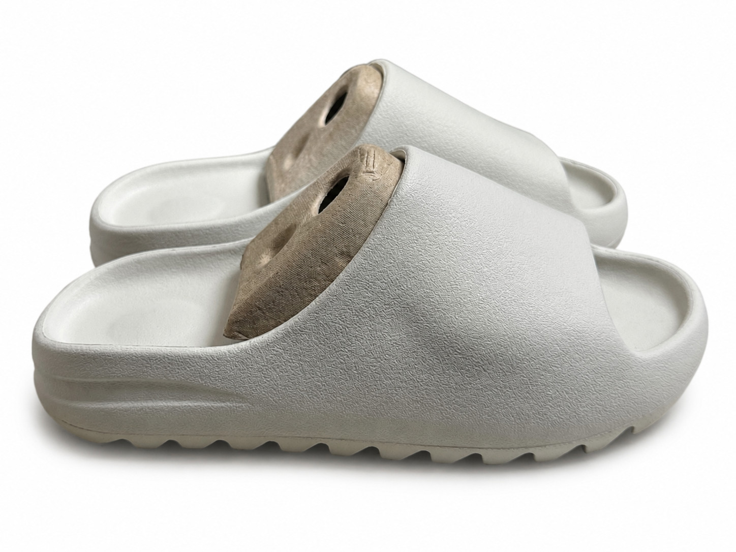 YZY Slide YS-01 Cream Brand New With Dust Bag Sizes 5-14 Available Mens