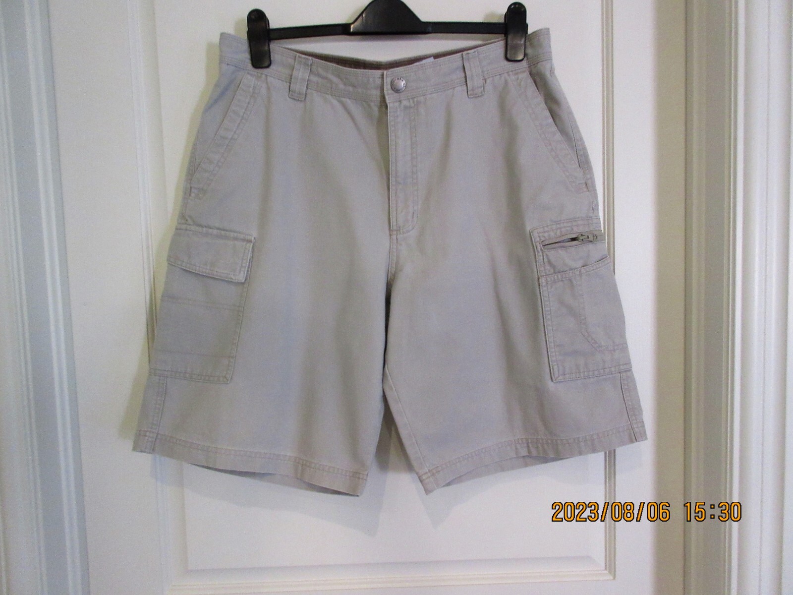 Columbia Sportswear Men’s Shorts Sz 36 Light Beige 100% Cottton 6 Pockets