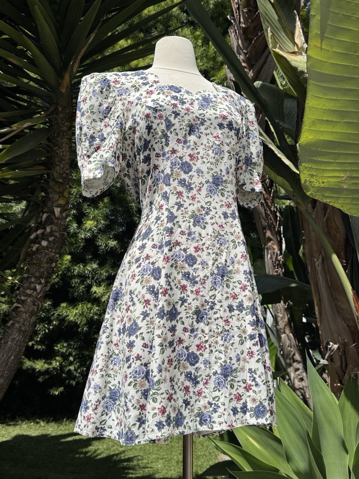 Vintage 90s Buyer Too California Floral Mini Rayon Sweetheart Neckline Dress M