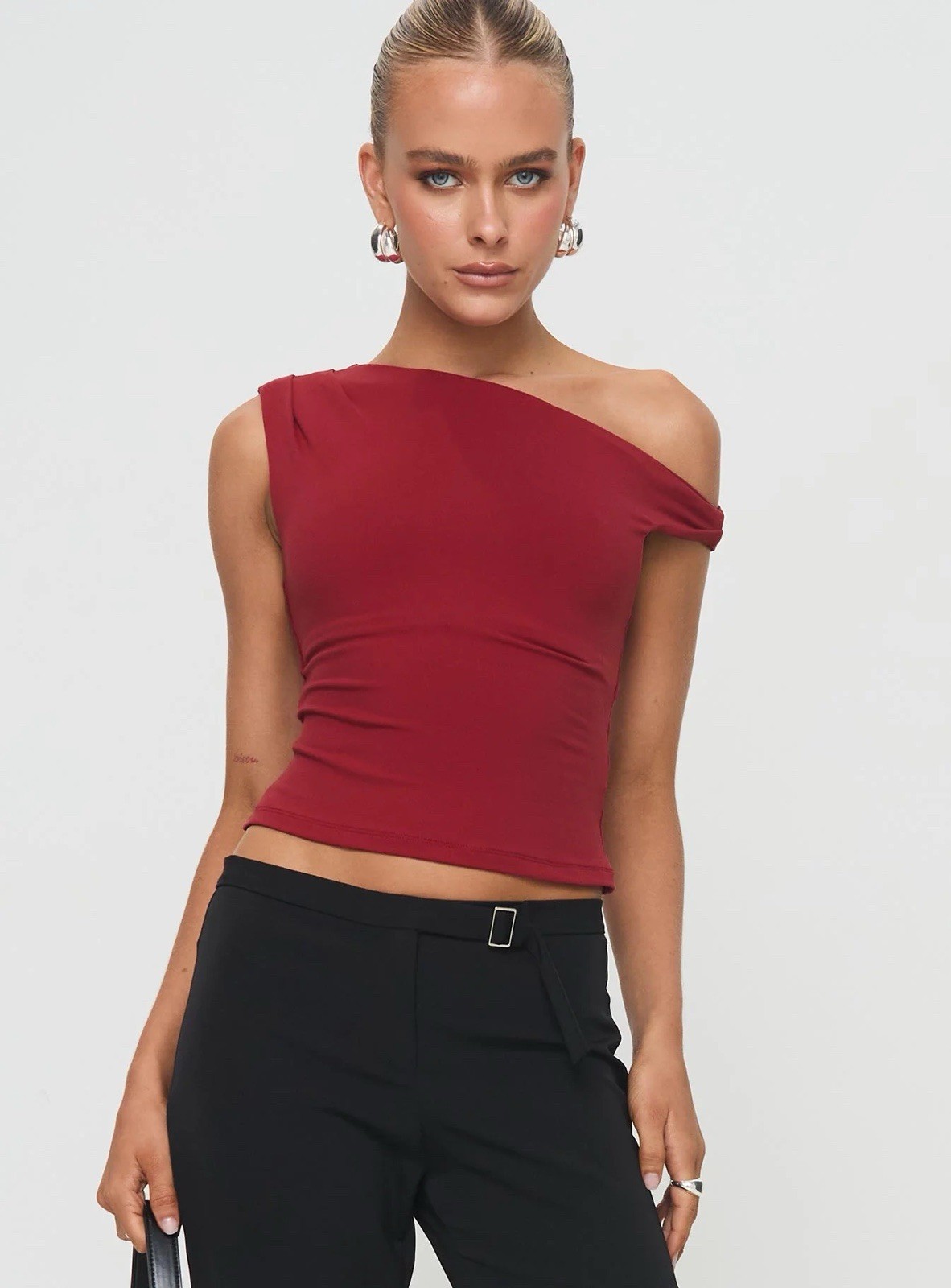 Princess Polly | Red One Shoulder Twist Knit Stretch Cropped Top Size 12