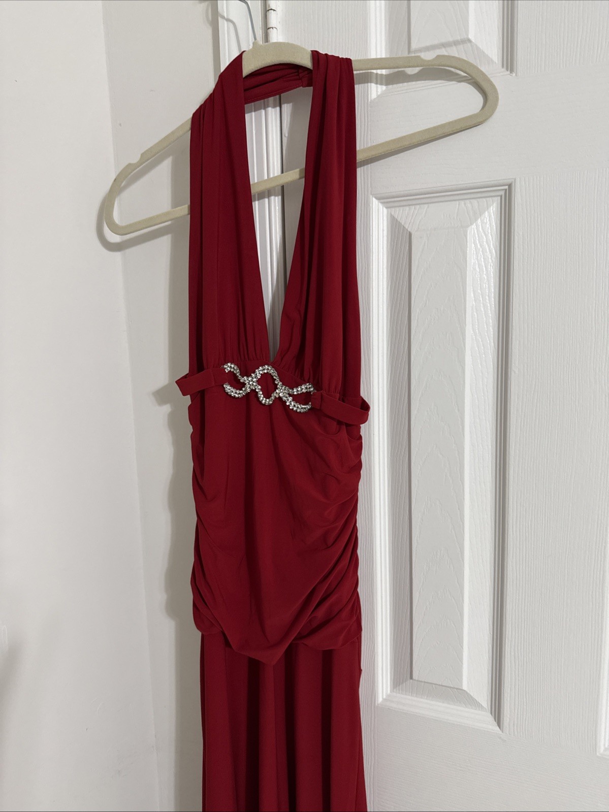 B. Darlin Women’s Red Halter Evening Dress Size M Formal Gown