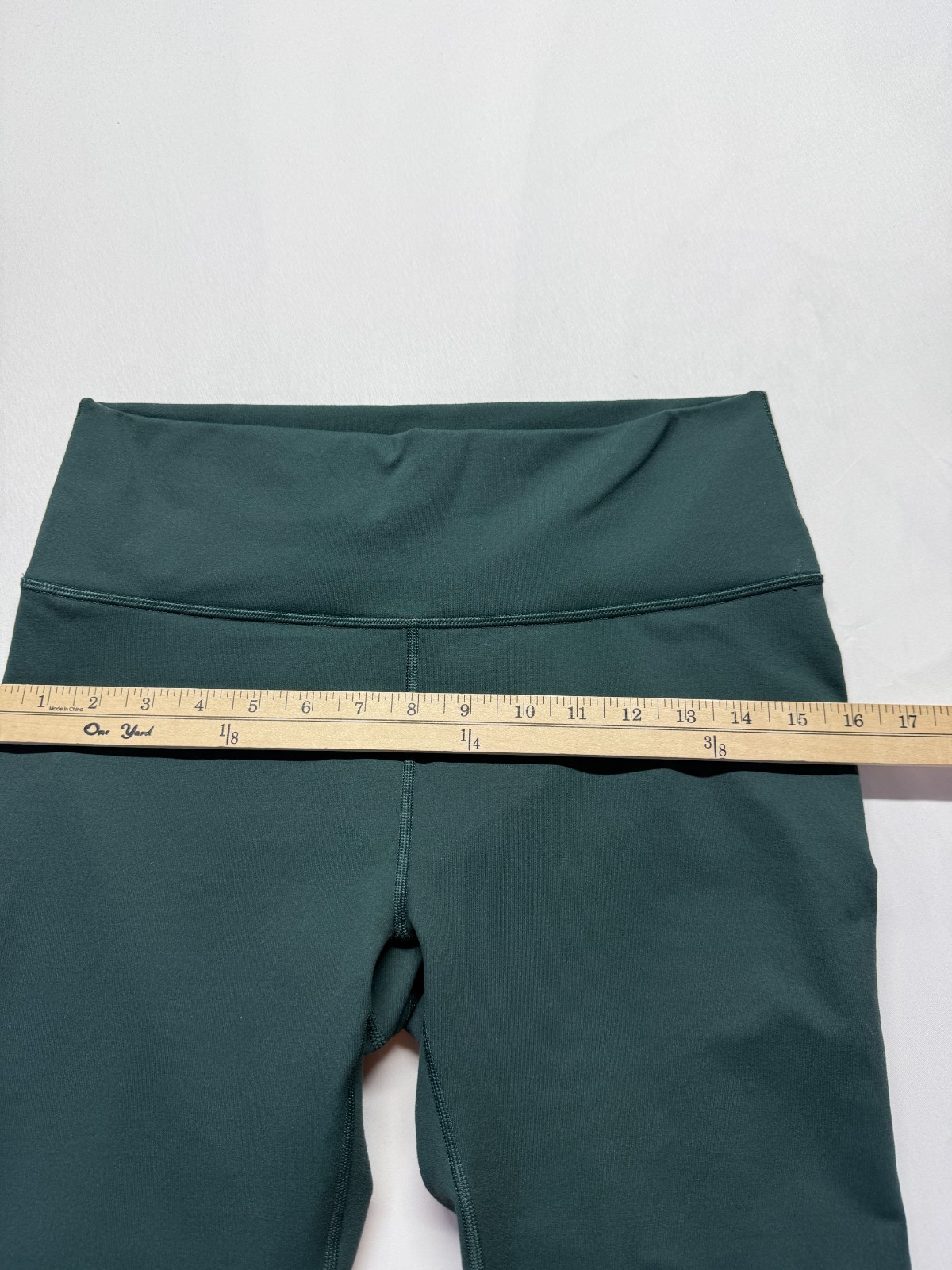 Fabletics Define PowerHold High Waisted 7/8 Leggings Womens Large Green Workout