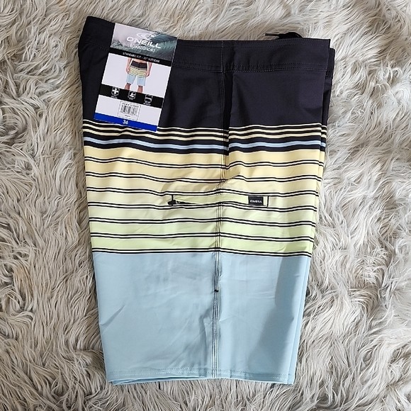 O Neill Men’s 20″ Outseam 4-Way Stretch Boardshort