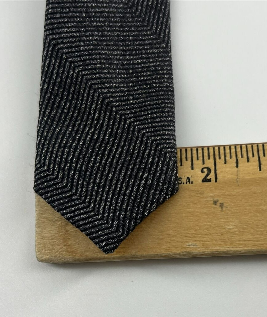 Combatant Gentlemen Grey Gray Hand Made Silk Wool Blend Men’s Necktie Tie