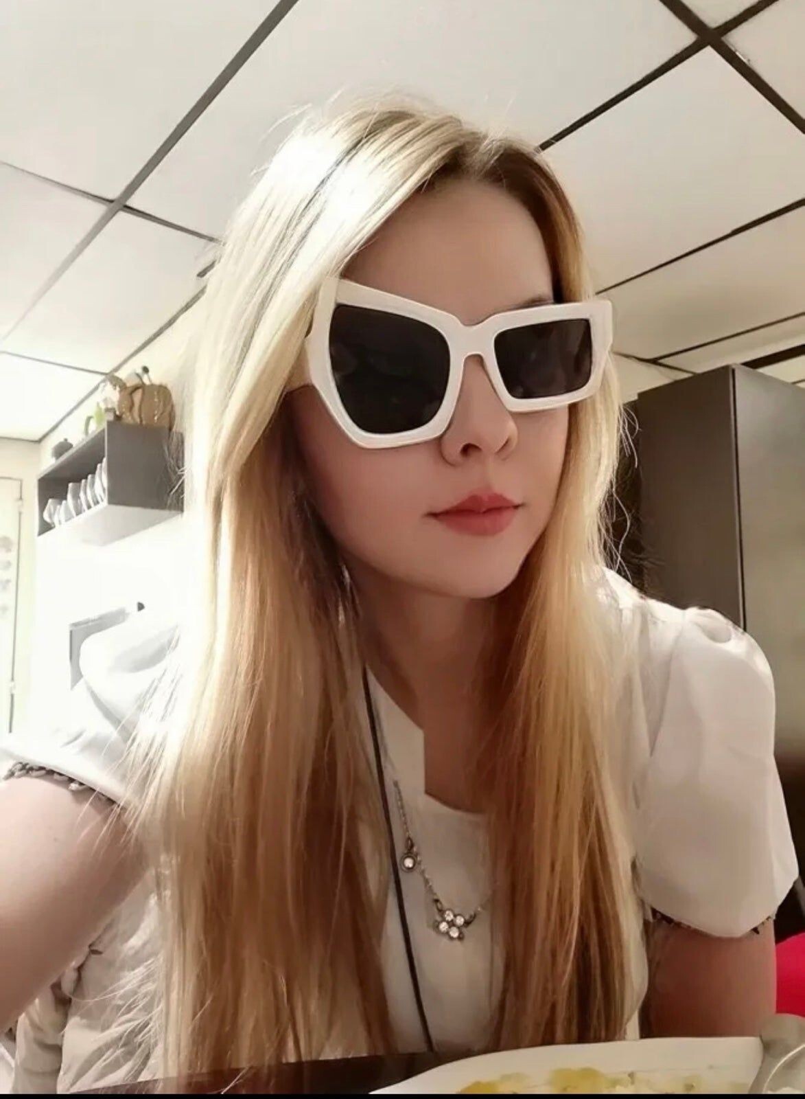 2023 New Punk Sunglasses Eyebrow-raising Funny Sun Glasses Irregular Glasses