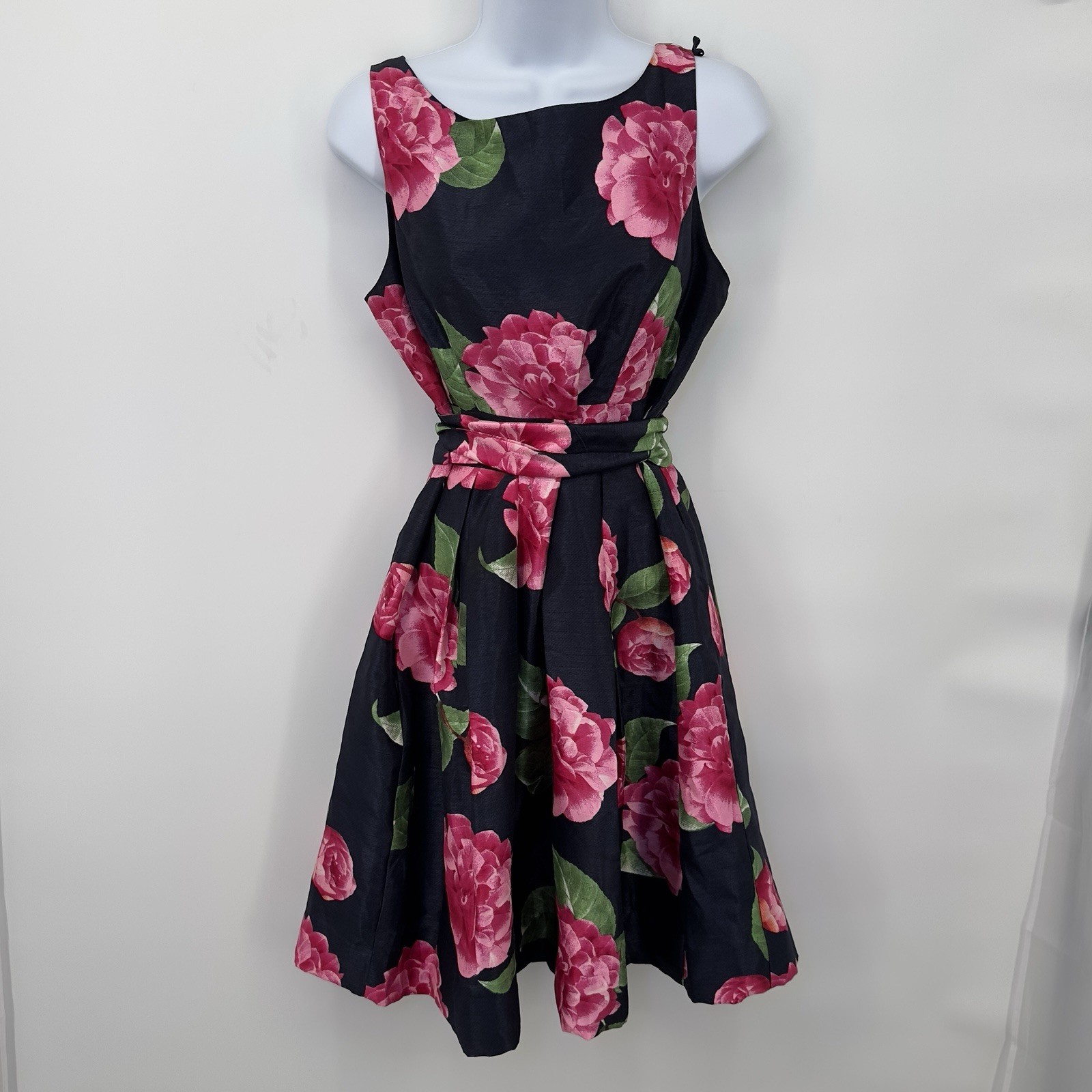 JESSICA HOWARD Sz 6 Flutter-Sleeve /pink Floral spring summer mini dress