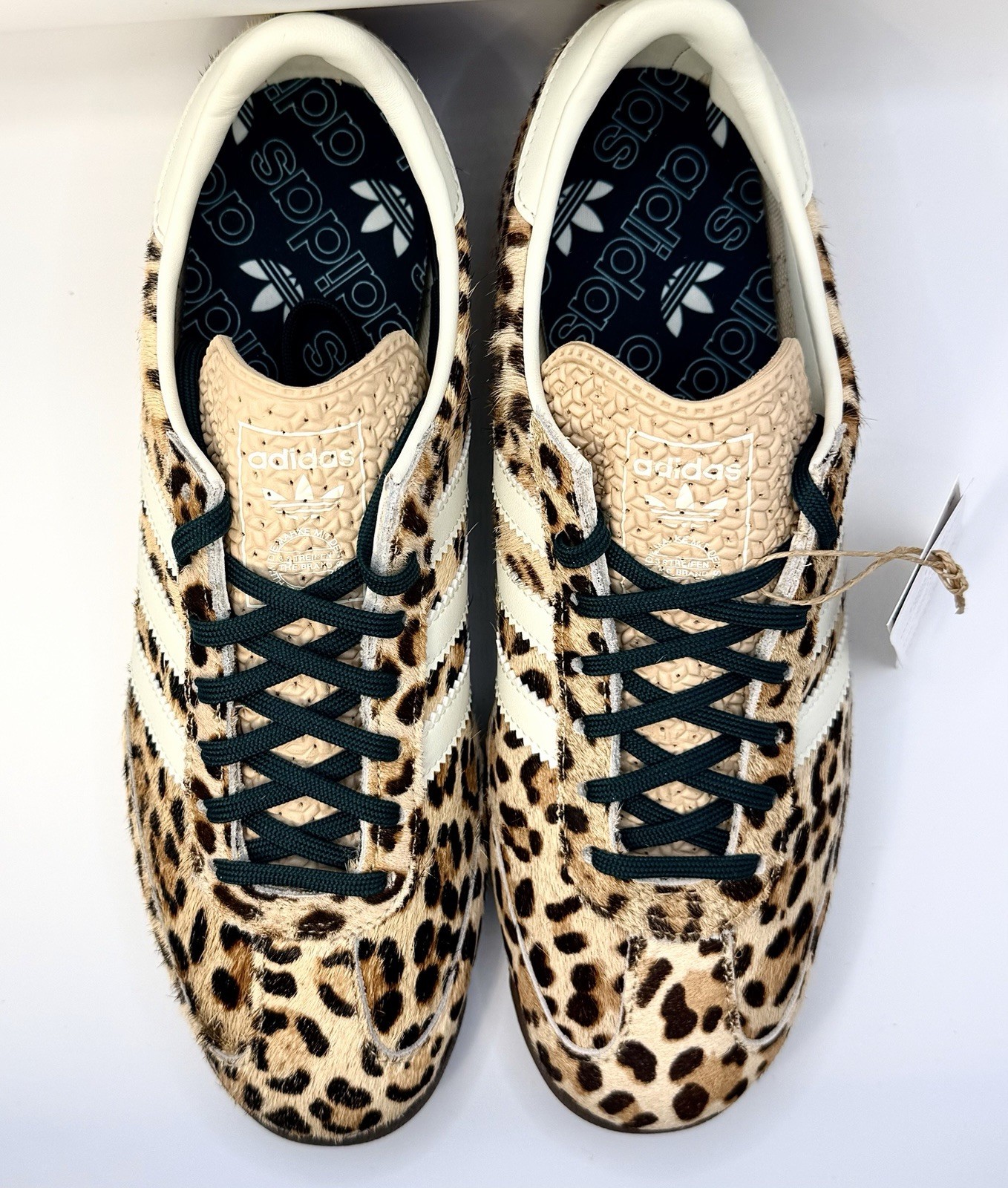 Brand New adidas Unisex Low Top Lace Up Athletic Sneakers Leopard Animal 7.5W