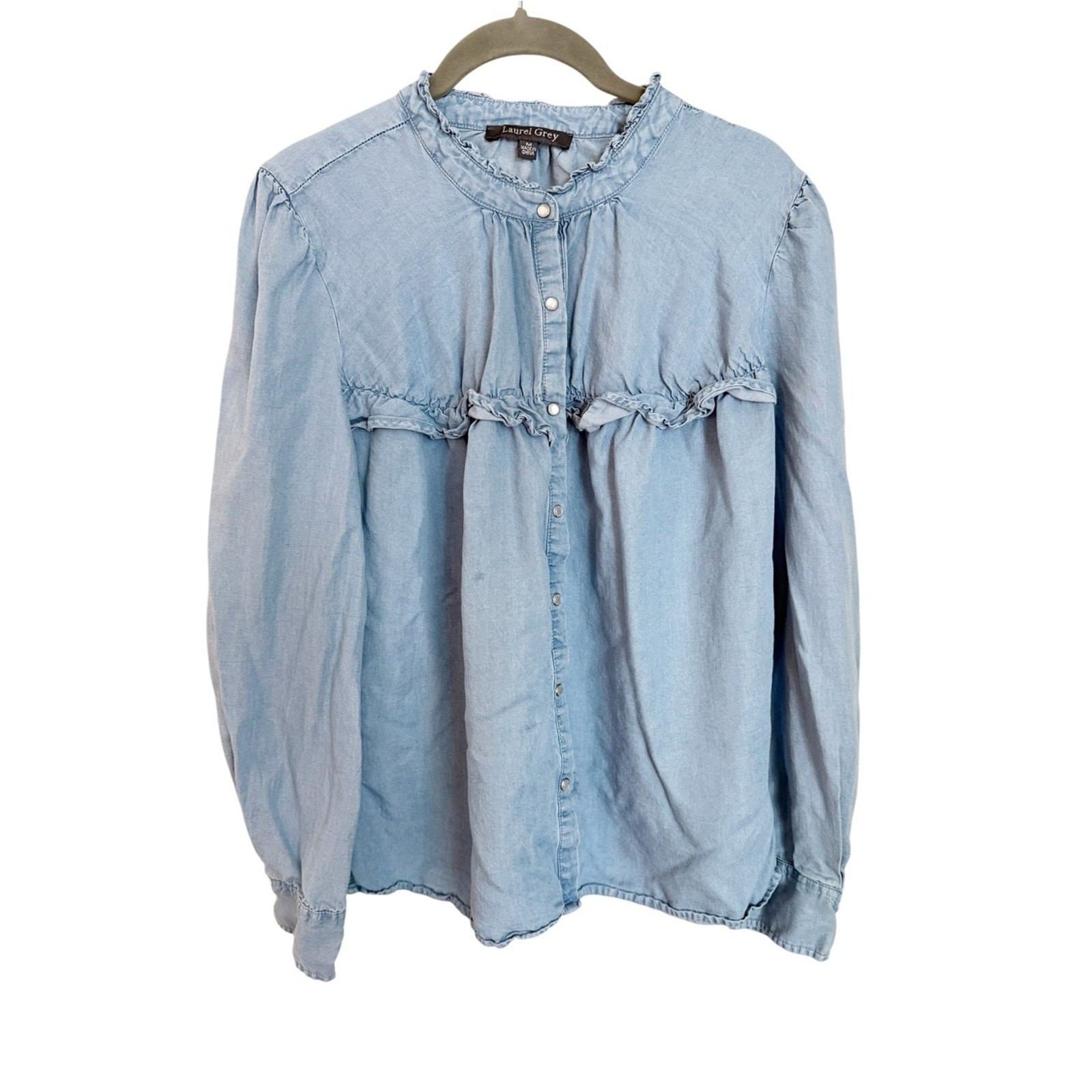 Laurel Grey Light Wash Chambray Ruffle Blouse | Size Medium | Boho Western