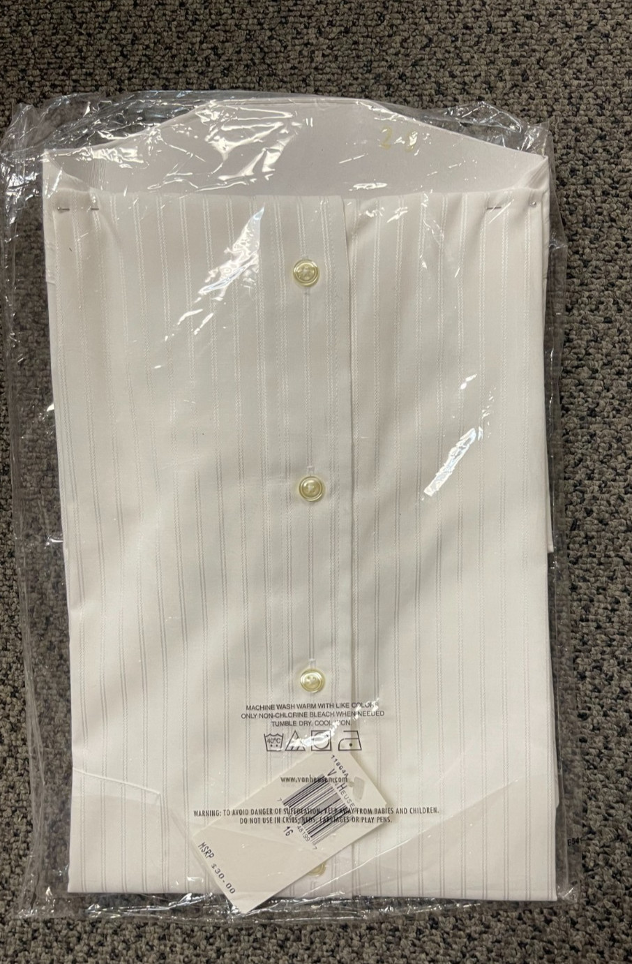 NWT Van Heusen Creme Satin Stripes – Men’s Dress Shirt – Sz 16 – Half Sleeves