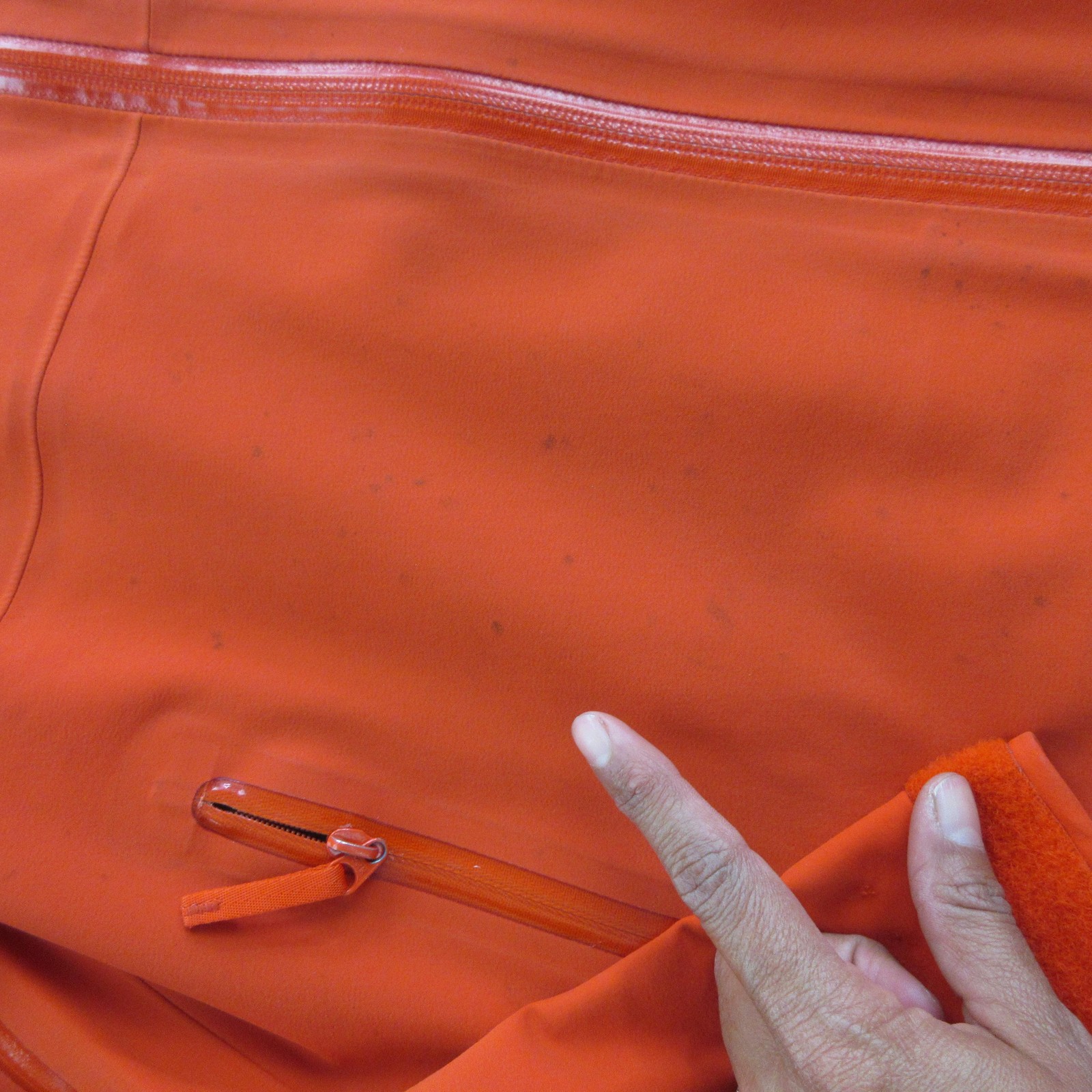 Arc’teryx Jacket Mens Medium Orange Hooded Full Zip Softshell Ski Outdoor
