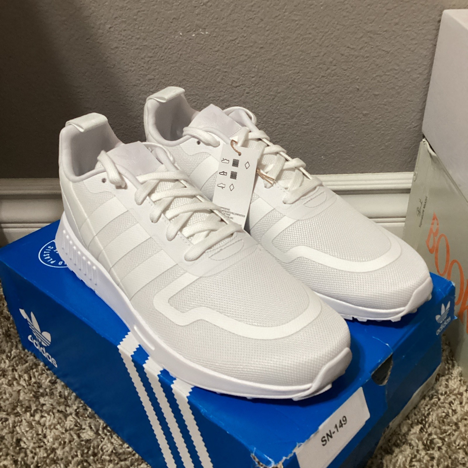 Adidas Men’s Multix White/White/White FZ3439 – US 12 EU 46 2/3