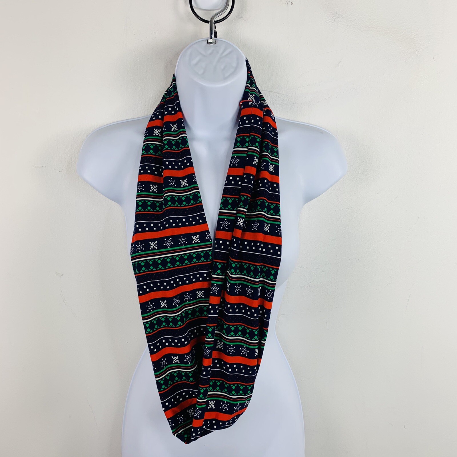 Unbranded Holiday Infinity Scarf Red Green Blue White Snowflake Winter Chic