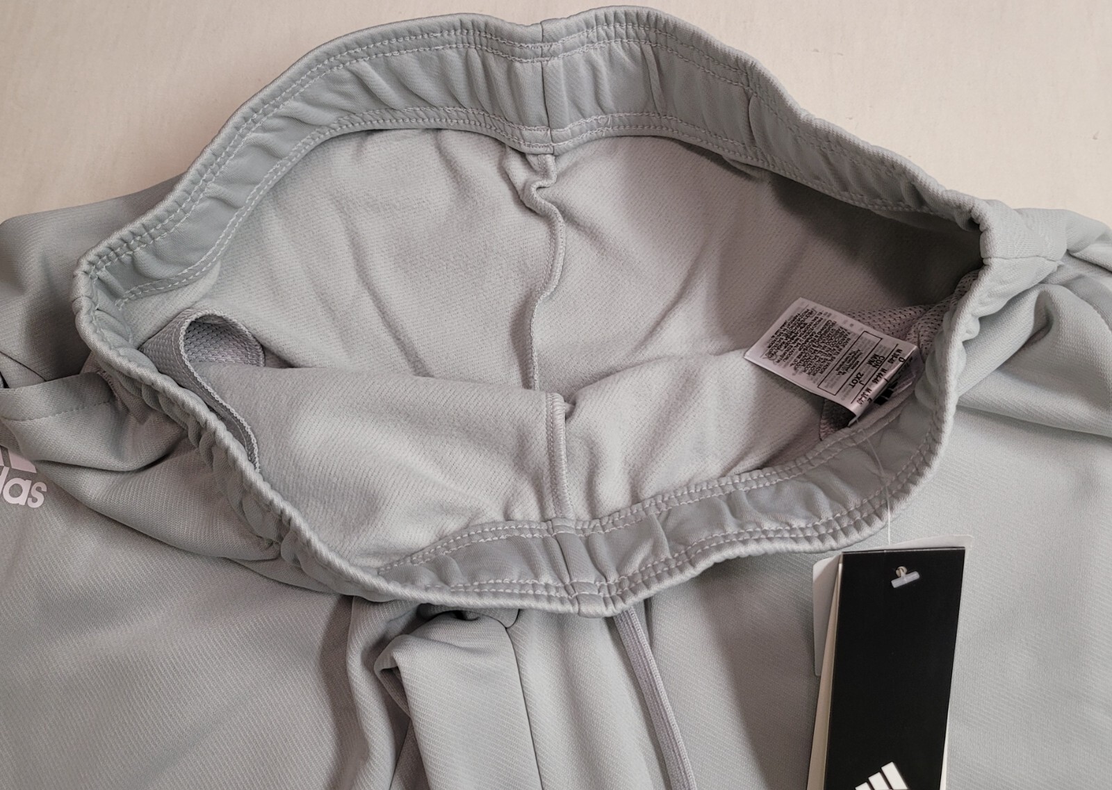Adidas Women’s Team Issue Tapered Pants Medium Gray Athletic Training New MRP$55