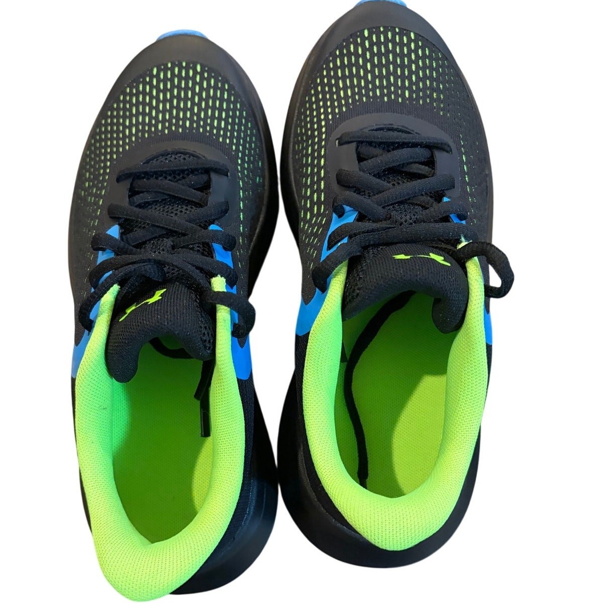 Under Armour Rogue 5 AL PS ‘Black Hyper Green’ 5Y Athlethic Shoe