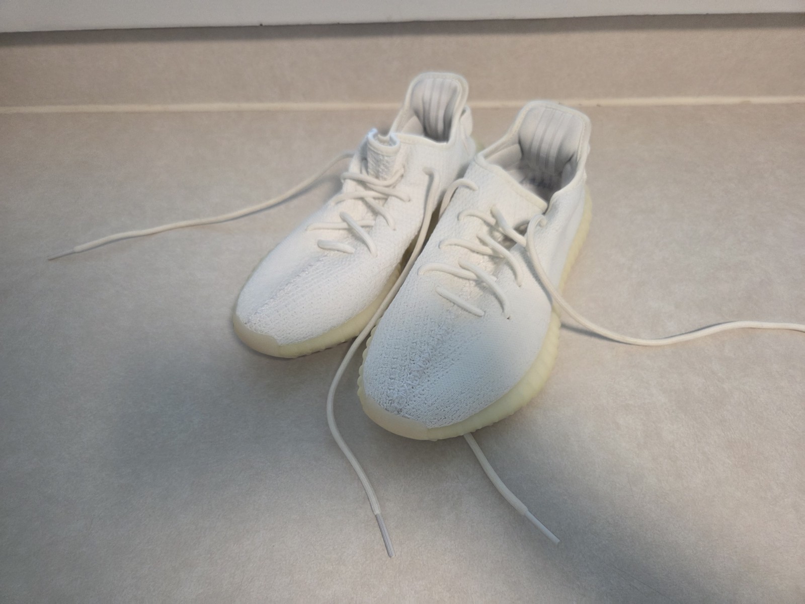 Adidas Yeezy Boost 350 v2 Cream Triple White No Insoles