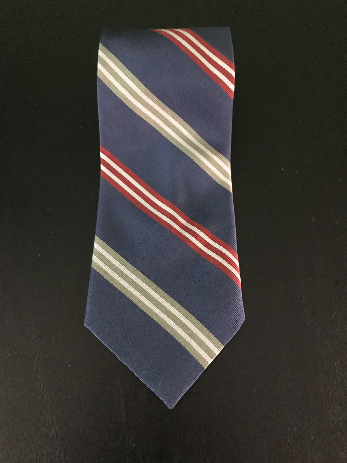 TOMMY BAHAMA OFF ISLAND BLUE WHITE RED GREEN SILK TIE