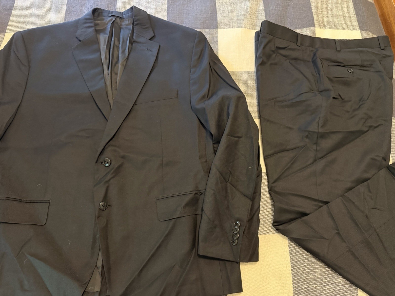 Michael Kors Men’s Black Wool Blend Suit, Jacket 46S, Pants 40×29