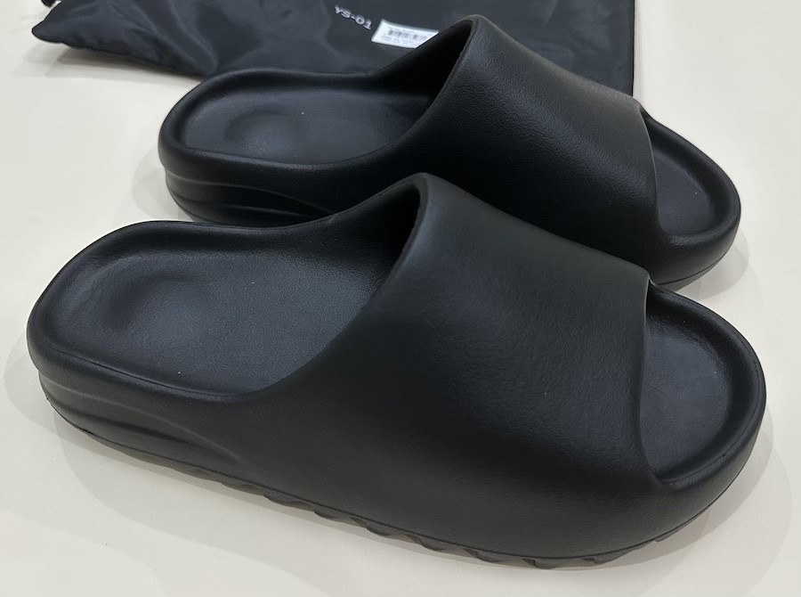 Yeezy Slides Black YS-01 Men’s Size 11