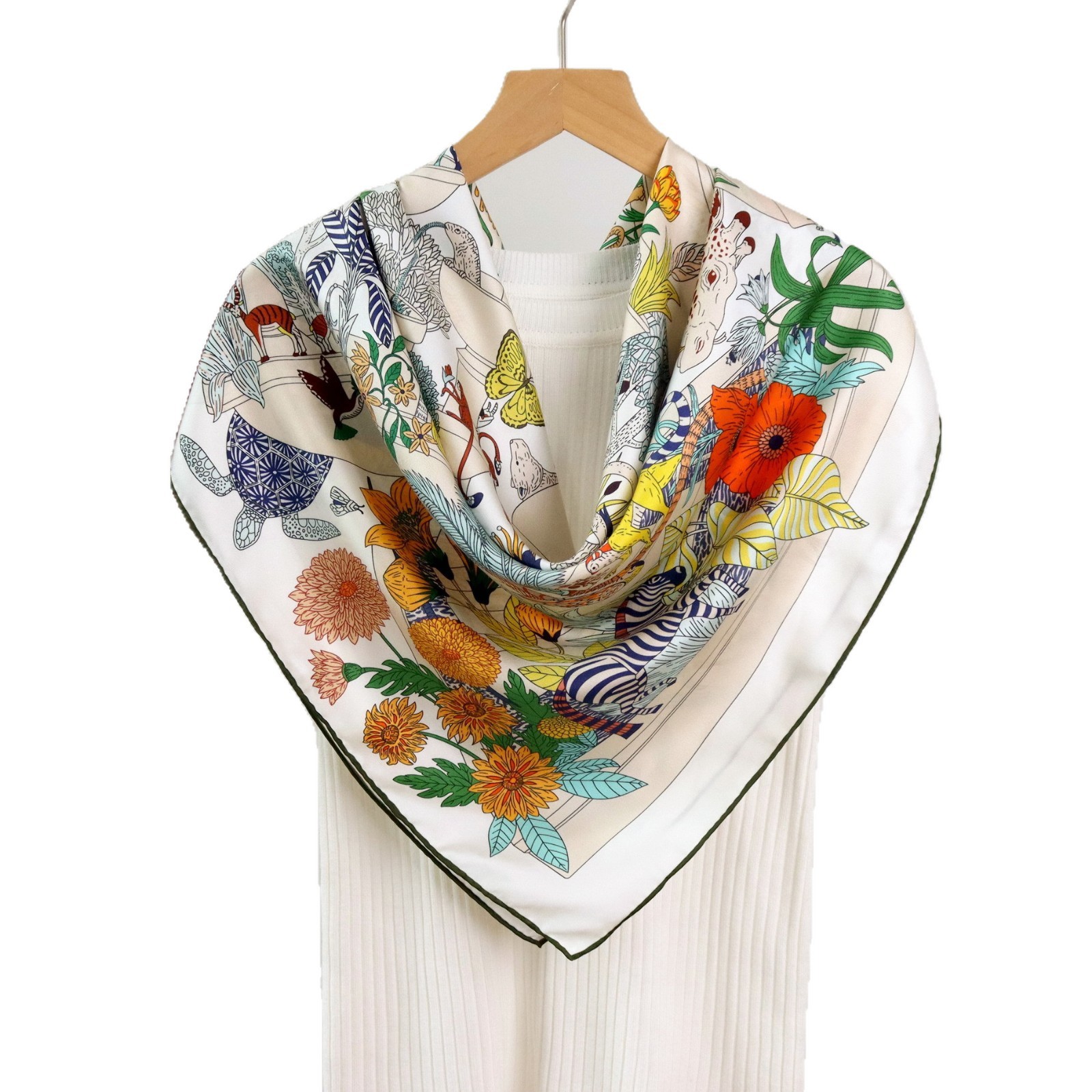100% Mulberry Silk Twill Scarf 34.6″×34.6″ Hand Rolled Hem