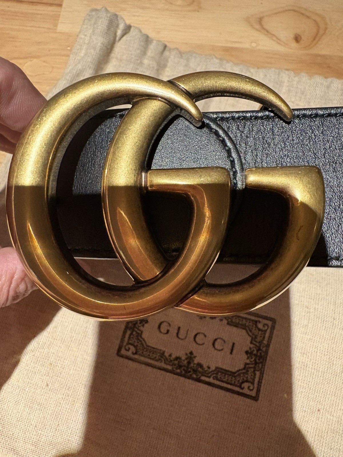 Gucci Women’s Black/Gold GG Logo Buckle Adjustable Fashion Belt Size 75-30