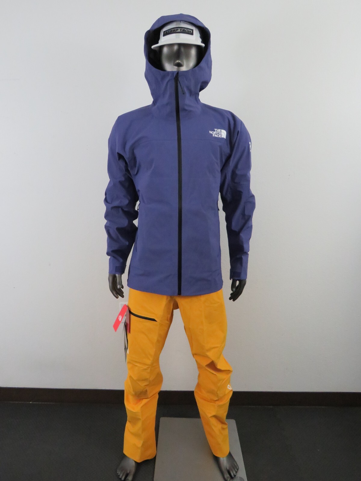 Mens The North Face Summit Chamlang Futurelight Ski Mountaineering 3L Pant Gold