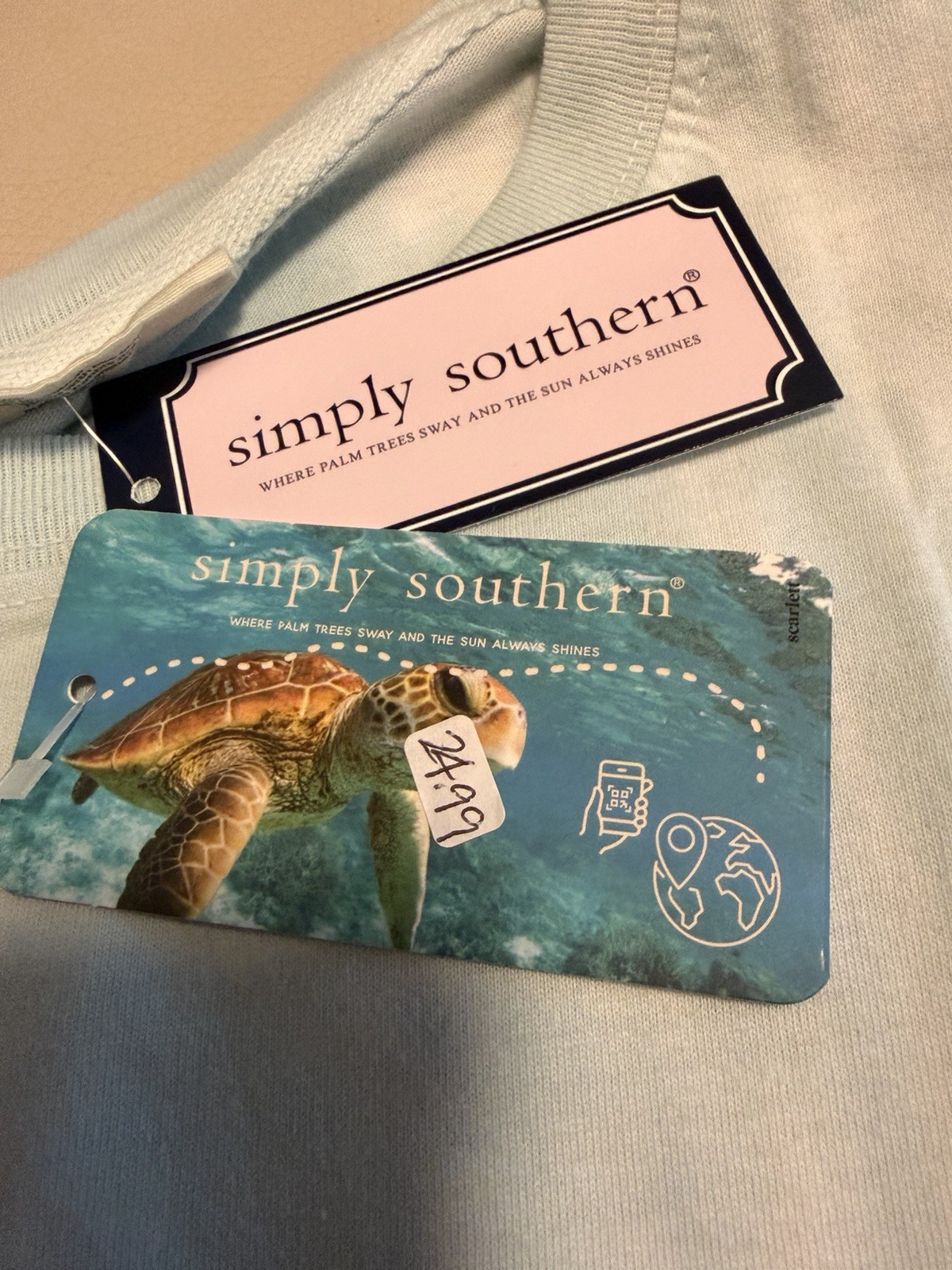 Women’s Simply Southern S/S “Track Your Turtle” T-Shirt – Ombré Blue Size Medium