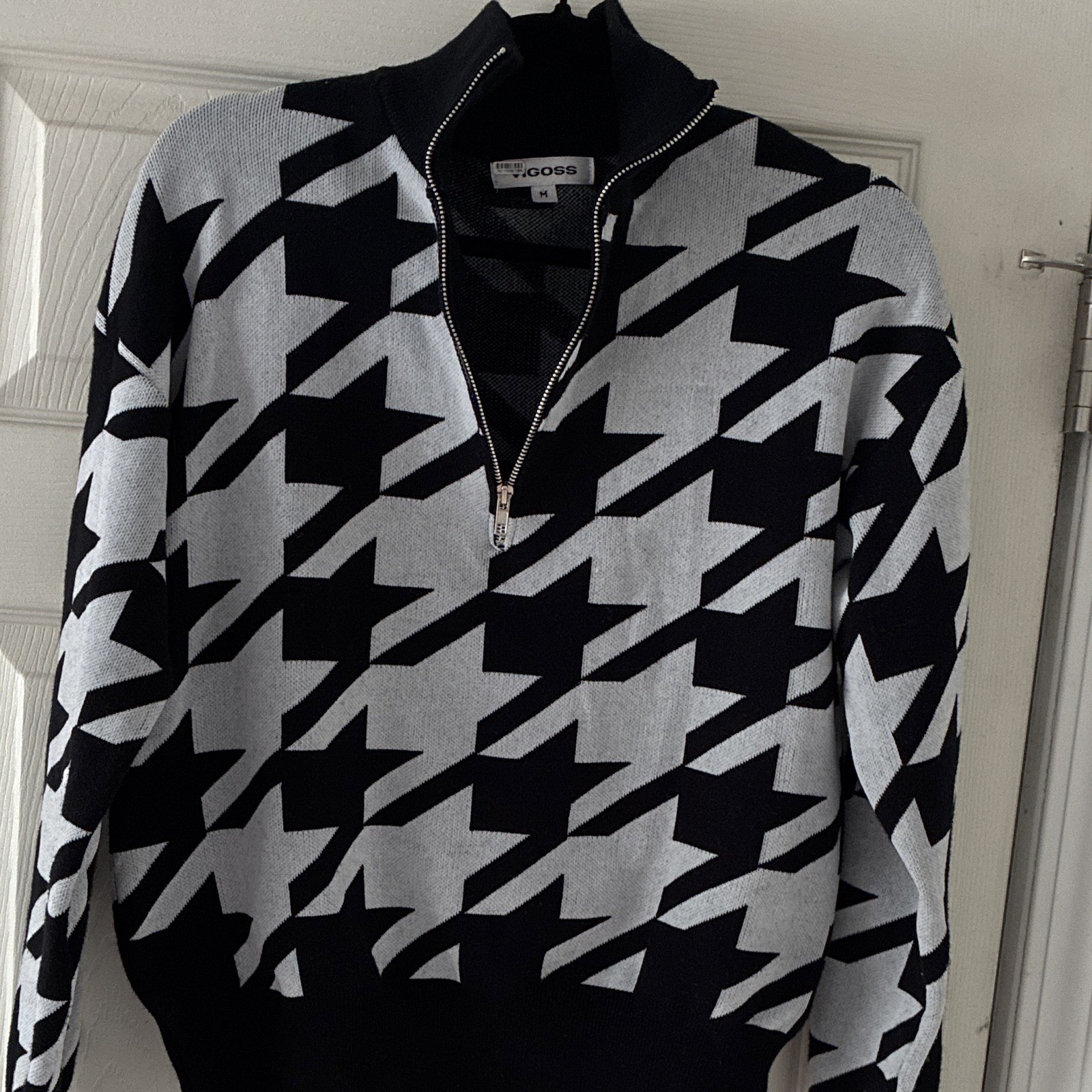 GOSS Women’s Black/Gray Houndstooth 1/4 Zip Mock Neck Pullover Sweater M