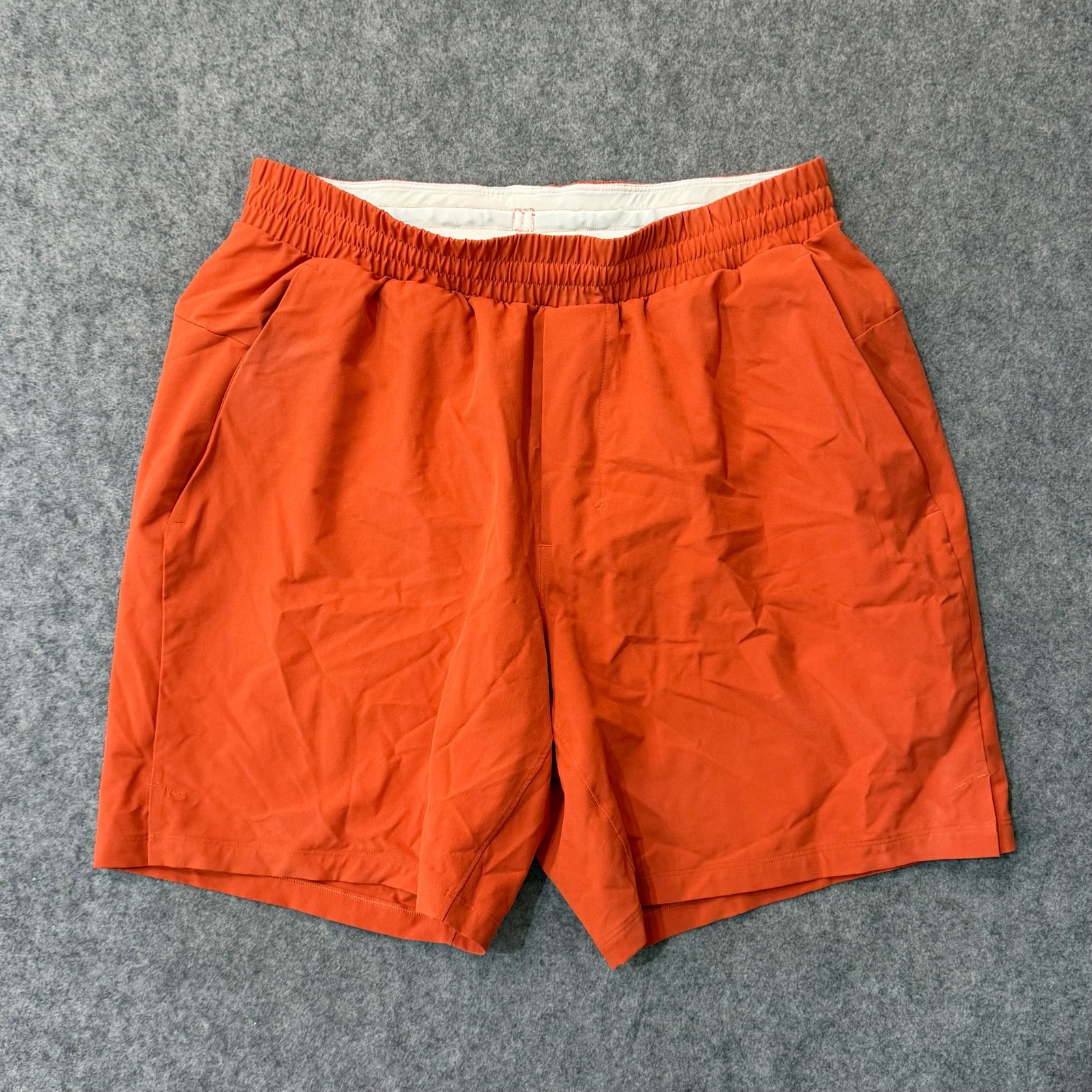 Lululemon Athletica Brick Orange 7″ Channel Cross Swim Shorts Men’s Size Medium