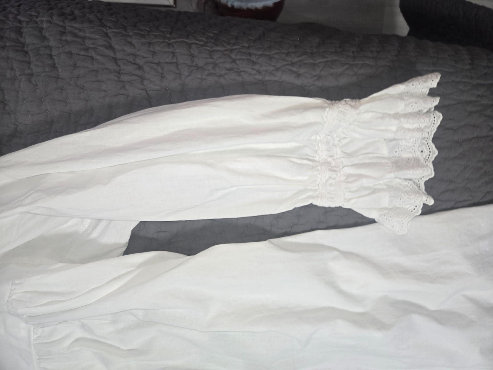 3pc Victorian The 1 for U – Long Sleeve Embroidered Robe & 2 Nightgowns XXXL us
