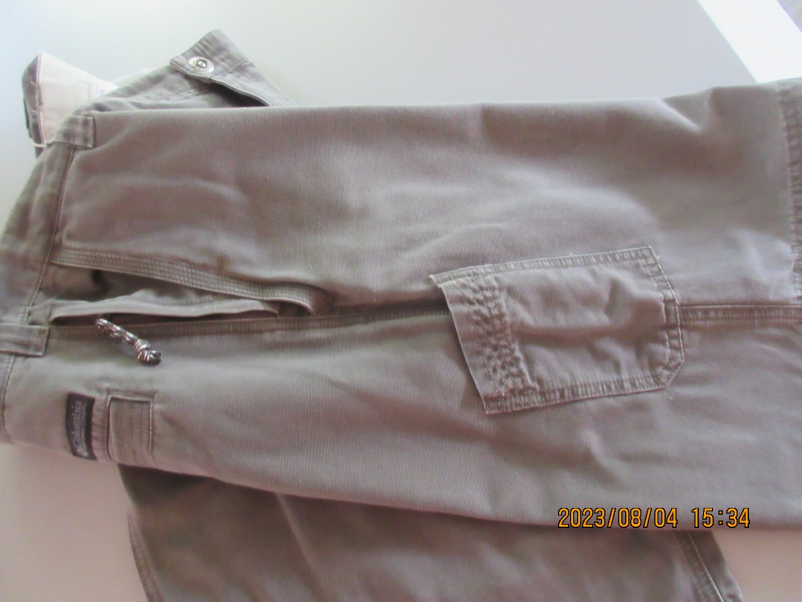 Columbia Sportswear Men’s Shorts Sz 36 Beige (Khaki) 100% Cottton 6 Pockets