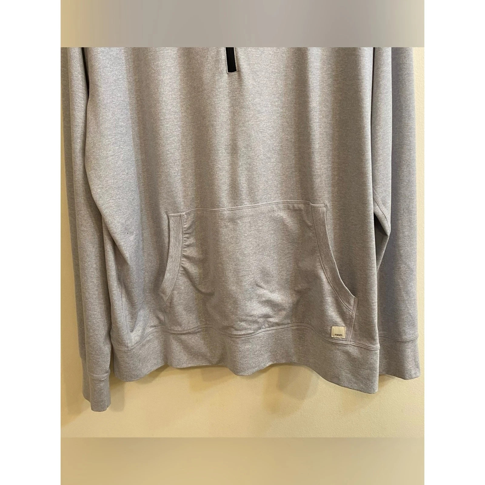 Vuori Men’s Ponto Performance Half Zip Hoodie Light Grey DreamKnit Athletic XXL