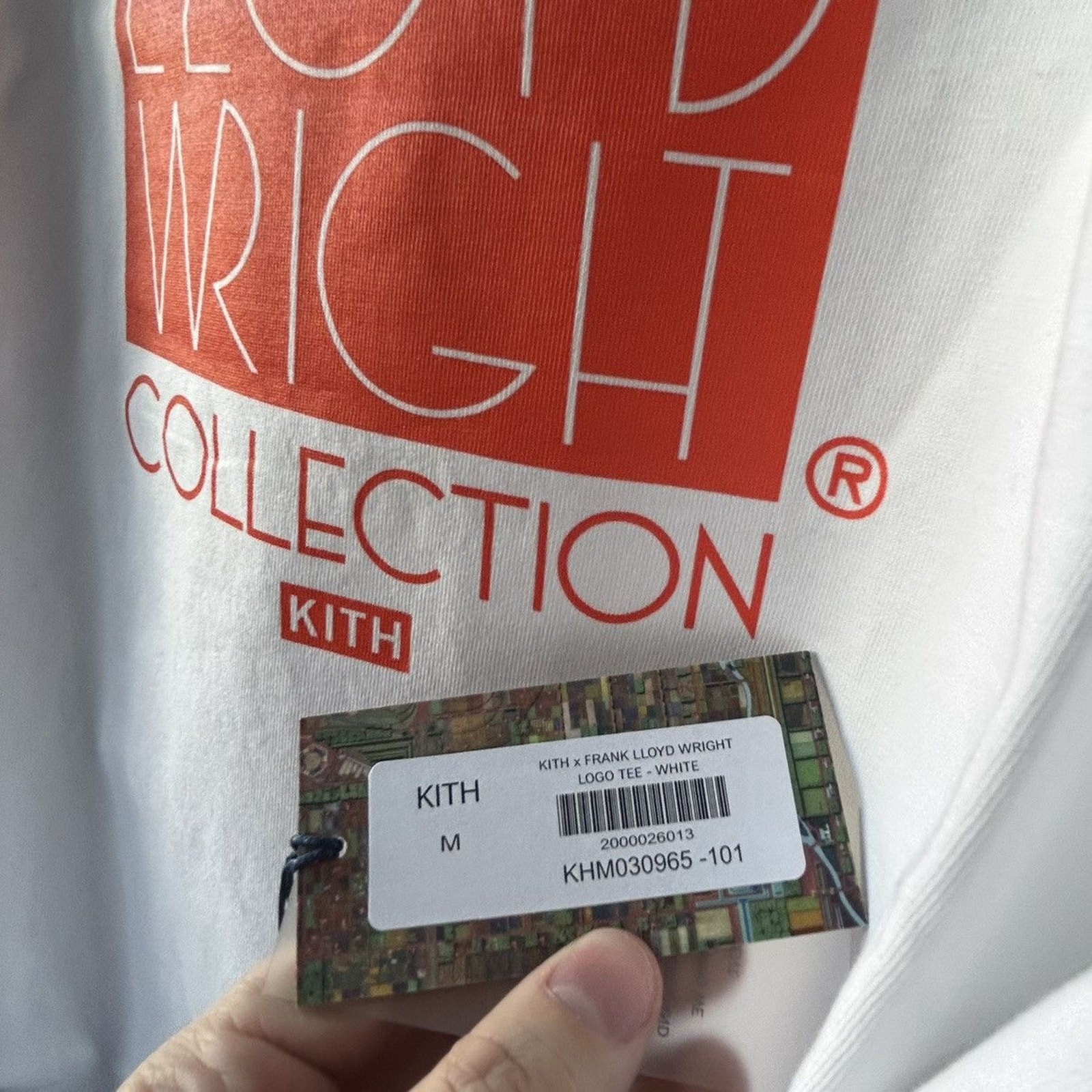 FRANK LLOYD WRiGHT FOUNDATiON BOX LOGO TEE WHiTE KiTH RONNiE FiEG ARCHiTECTURE