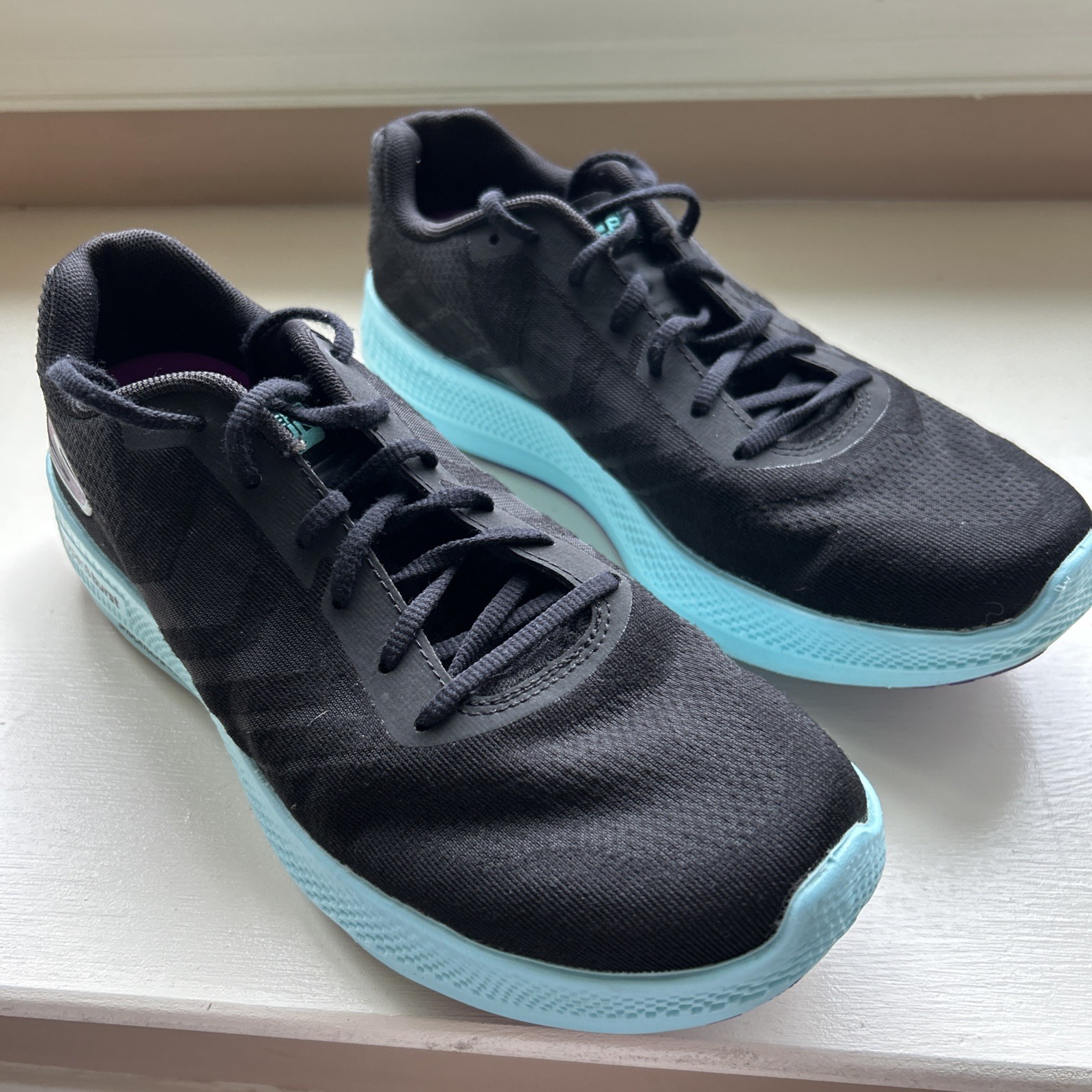 SKECHERS WOMEN’S GO RUN RAZOR+ 130001 LIGHTWEIGHT TRAINER RUNNING SHOES