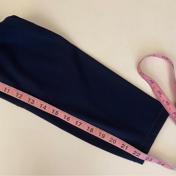 Lululemon || Time To Sweat Crop 23″ True Navy 8