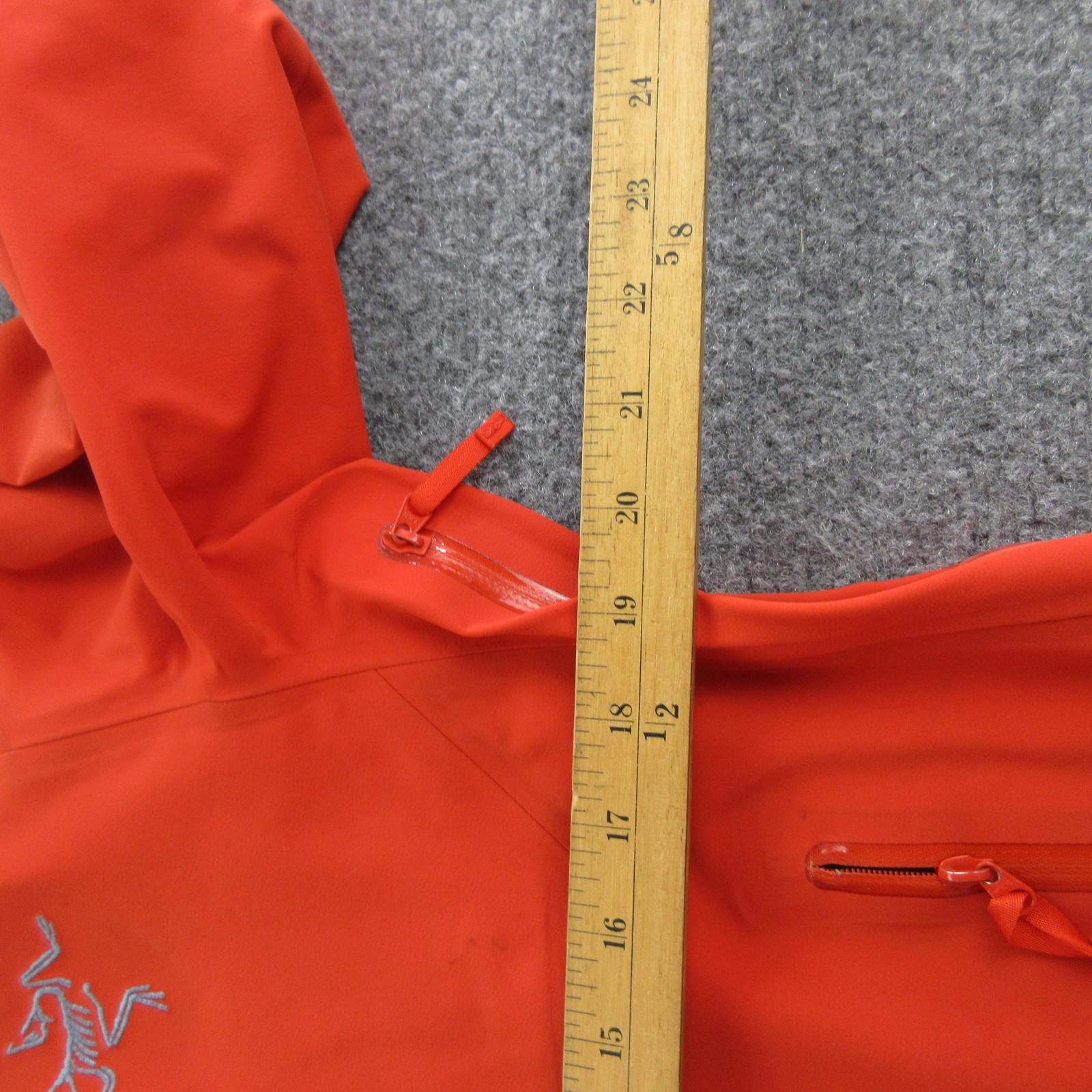 Arc’teryx Jacket Mens Medium Orange Hooded Full Zip Softshell Ski Outdoor