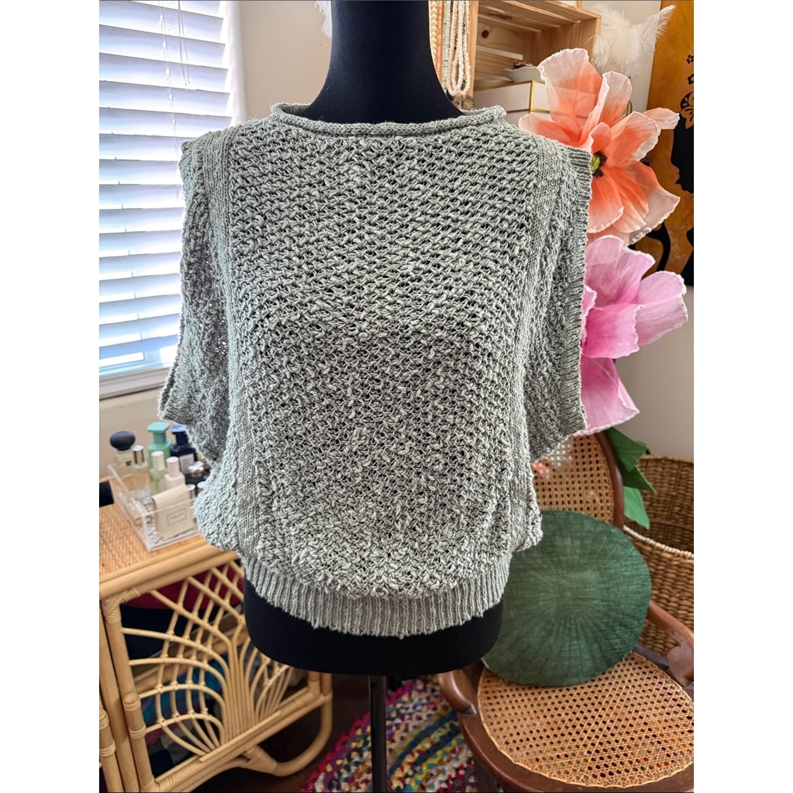 Vintage 80s/90s Liz Sport Gray Green Open Sleeve Knit Boho Rollneck Sweater