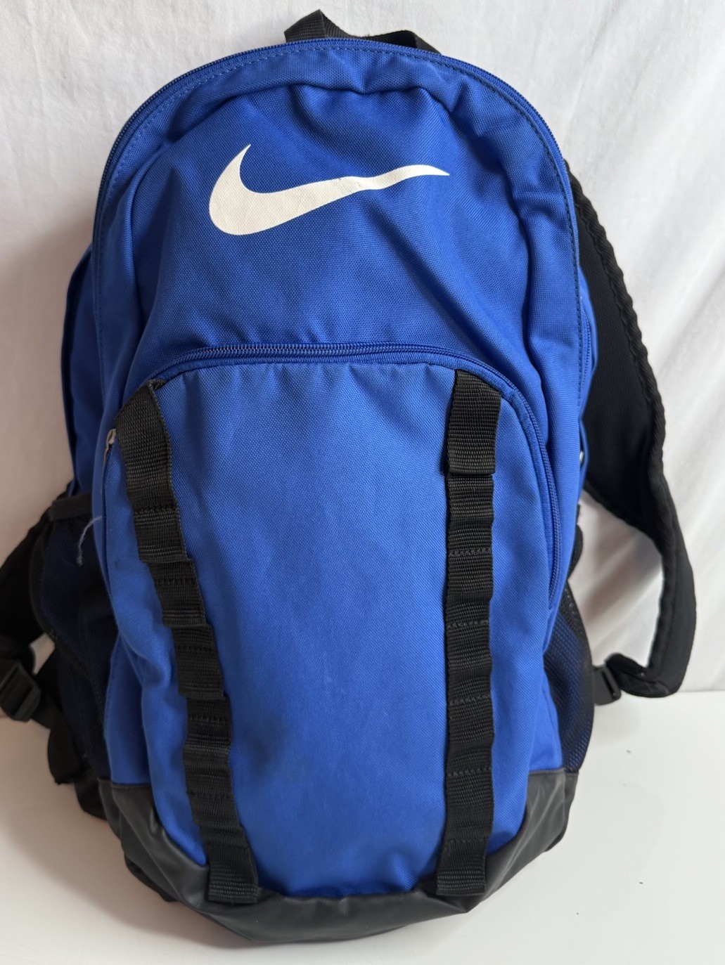 Nike Blue Brasilia Backpack 30L Ample Pockets Mesh Hiking School