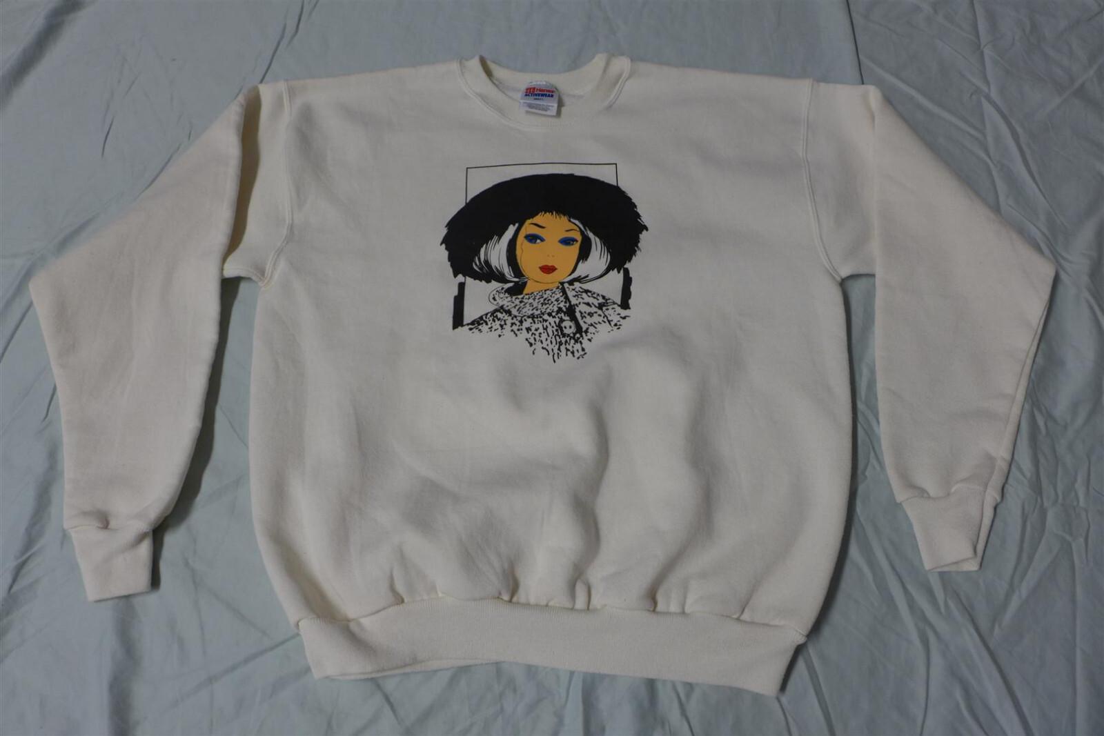 Vintage White BARBIE SWEATSHIRT – 1994 35th Anniversary Festival L – Hanes NOS