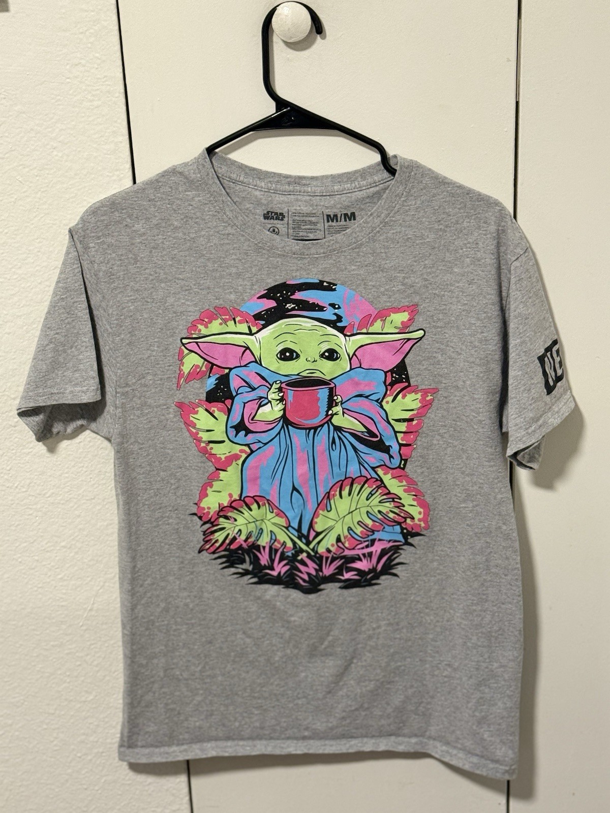 Star Wars x Neff Unisex Short Sleeve Graphic Shirt Gray Size Medium The Child