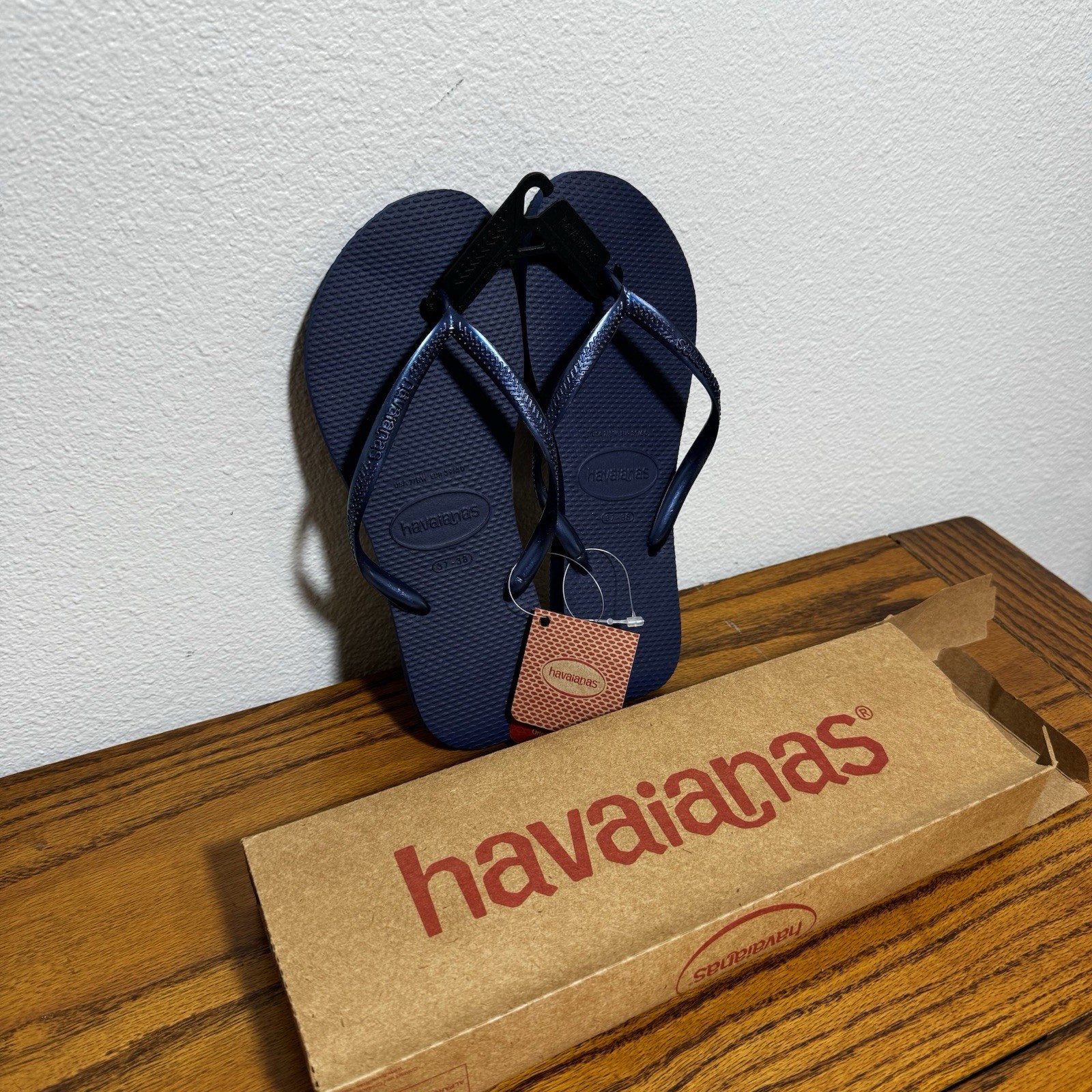 NEW Havaianas Brazilian Flip Flops Womens Sandals Sz 7/8 Eur 37/38 Navy Blue