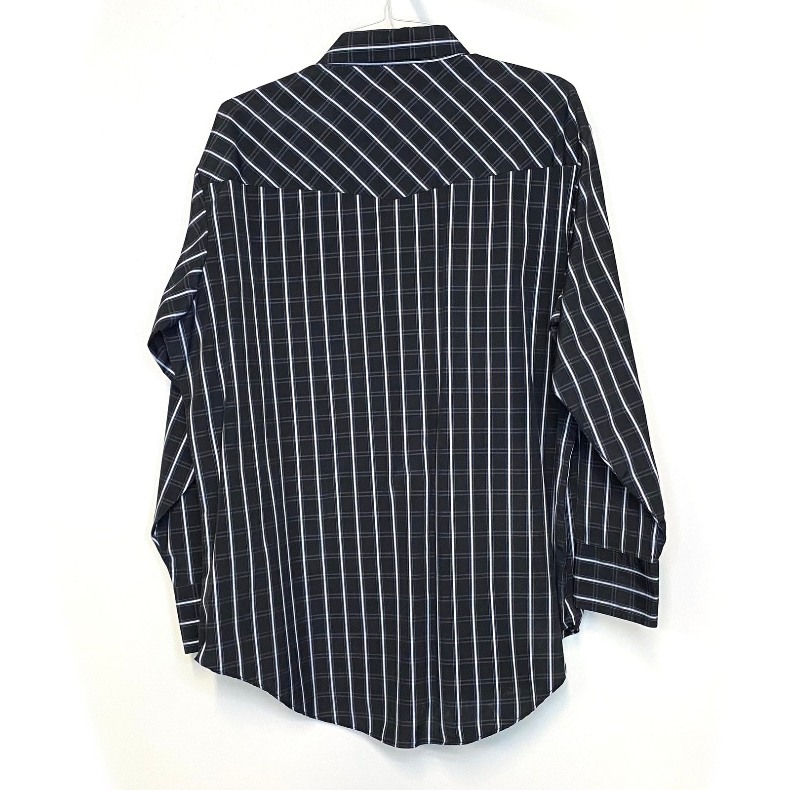 Distinctive Western style meets modern comfort—perfect for any occasion.