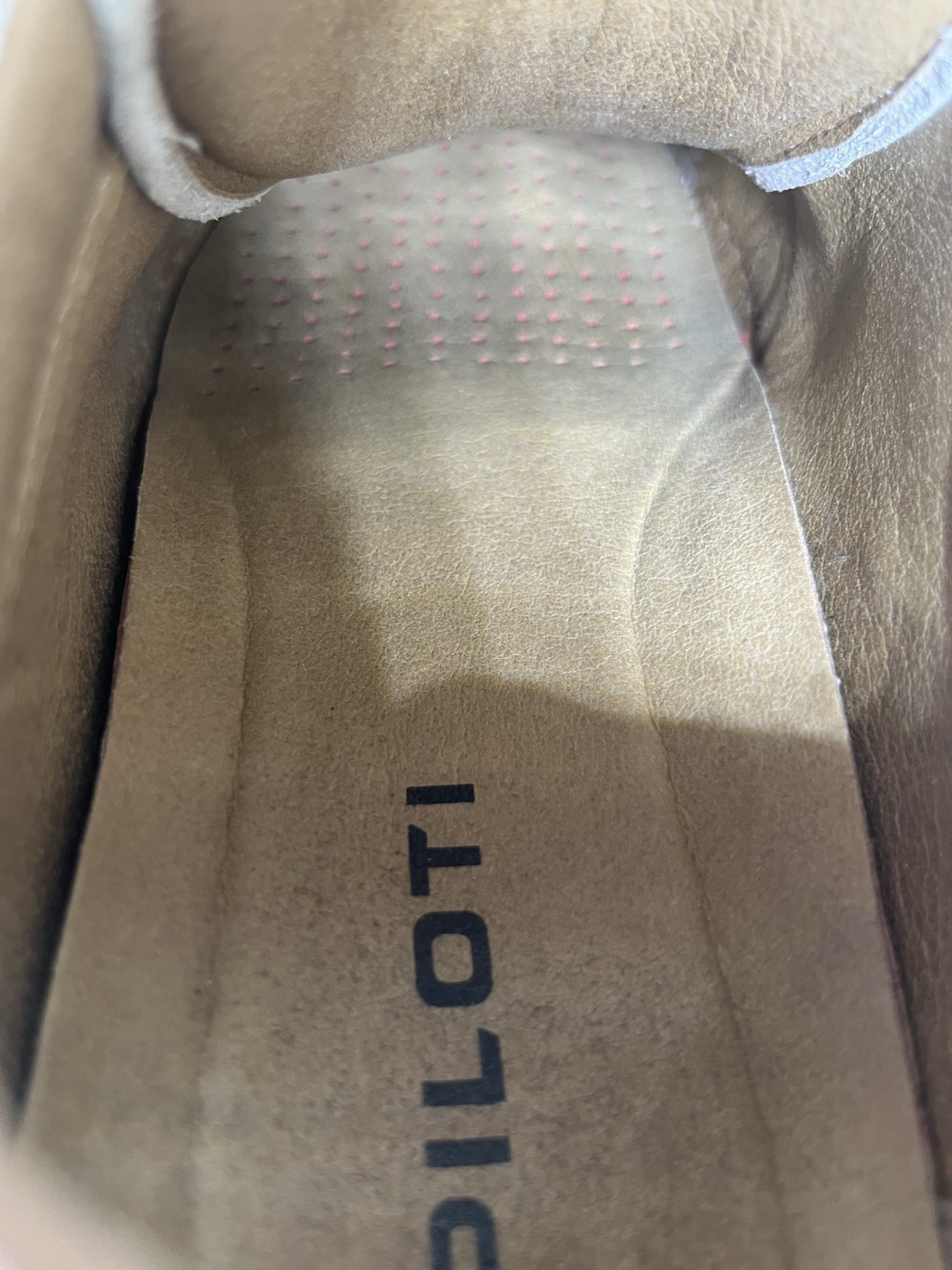Piloti Shift Driving Sneakers Low Top White Leather Men’s Size 8