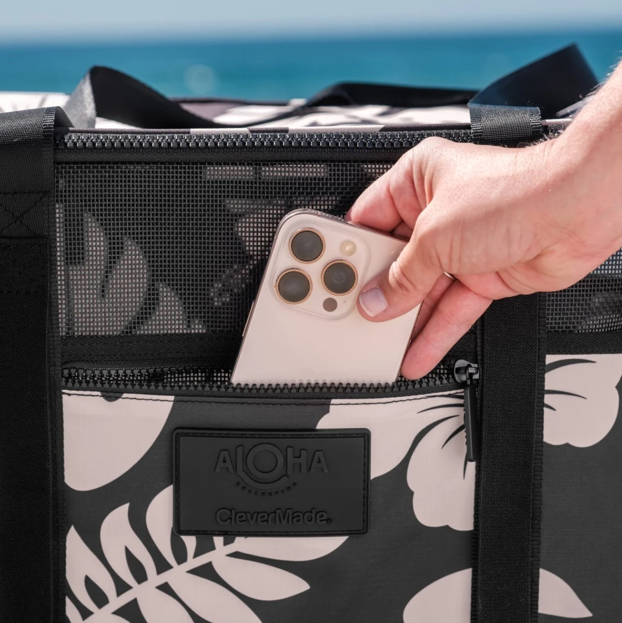 Aloha Collection CleverMade Foldable Mesh Beach Tote Black White Floral Zip