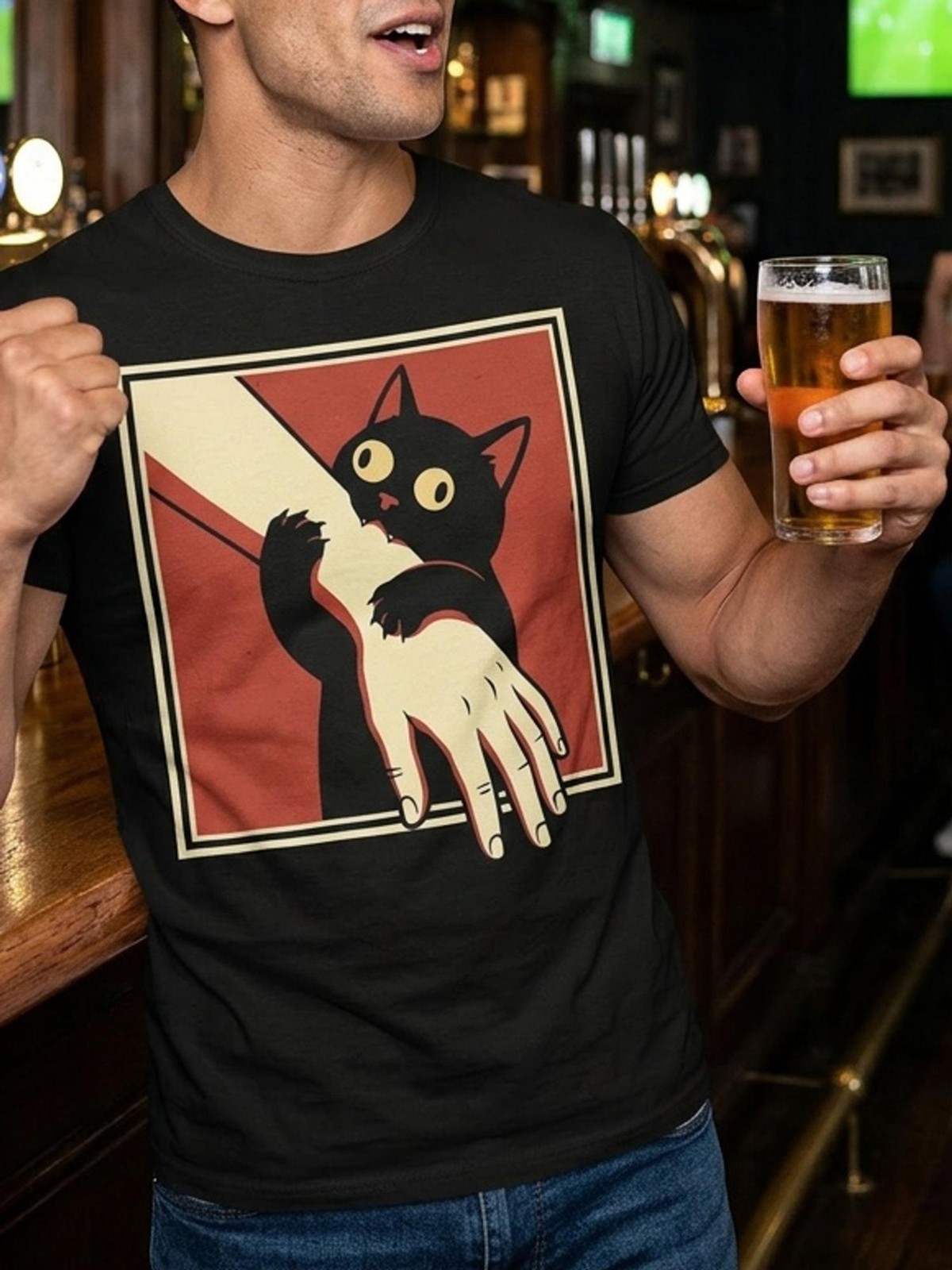 Retro Cat Biting Arm Vintage Black Cat Lover Funny Casual Gift Unisex Tee