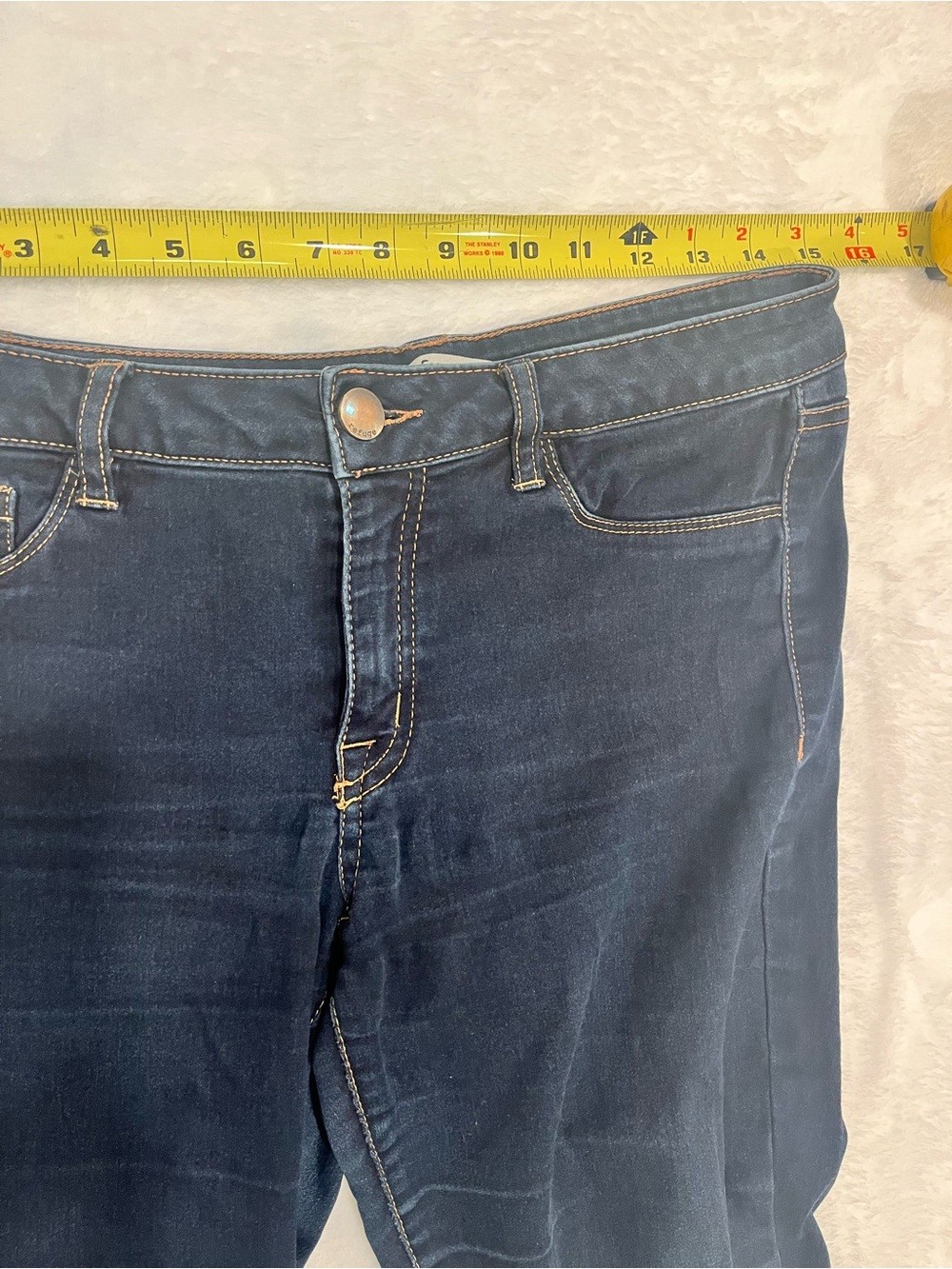Refuge Skinny Jeans | Dark Wash Denim | Size 8