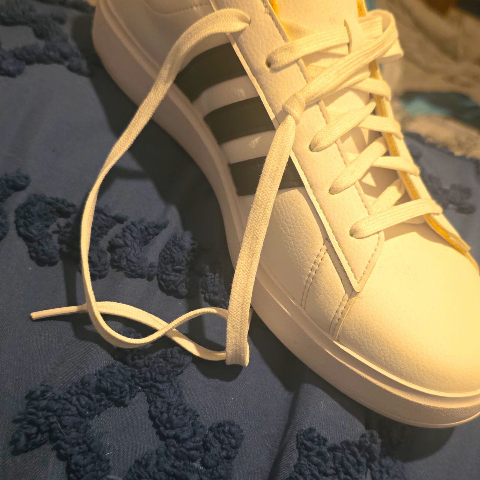 adidas Grand Court 2.0 Men’s Low Top Leather Lace-Up Sneakers White/Black