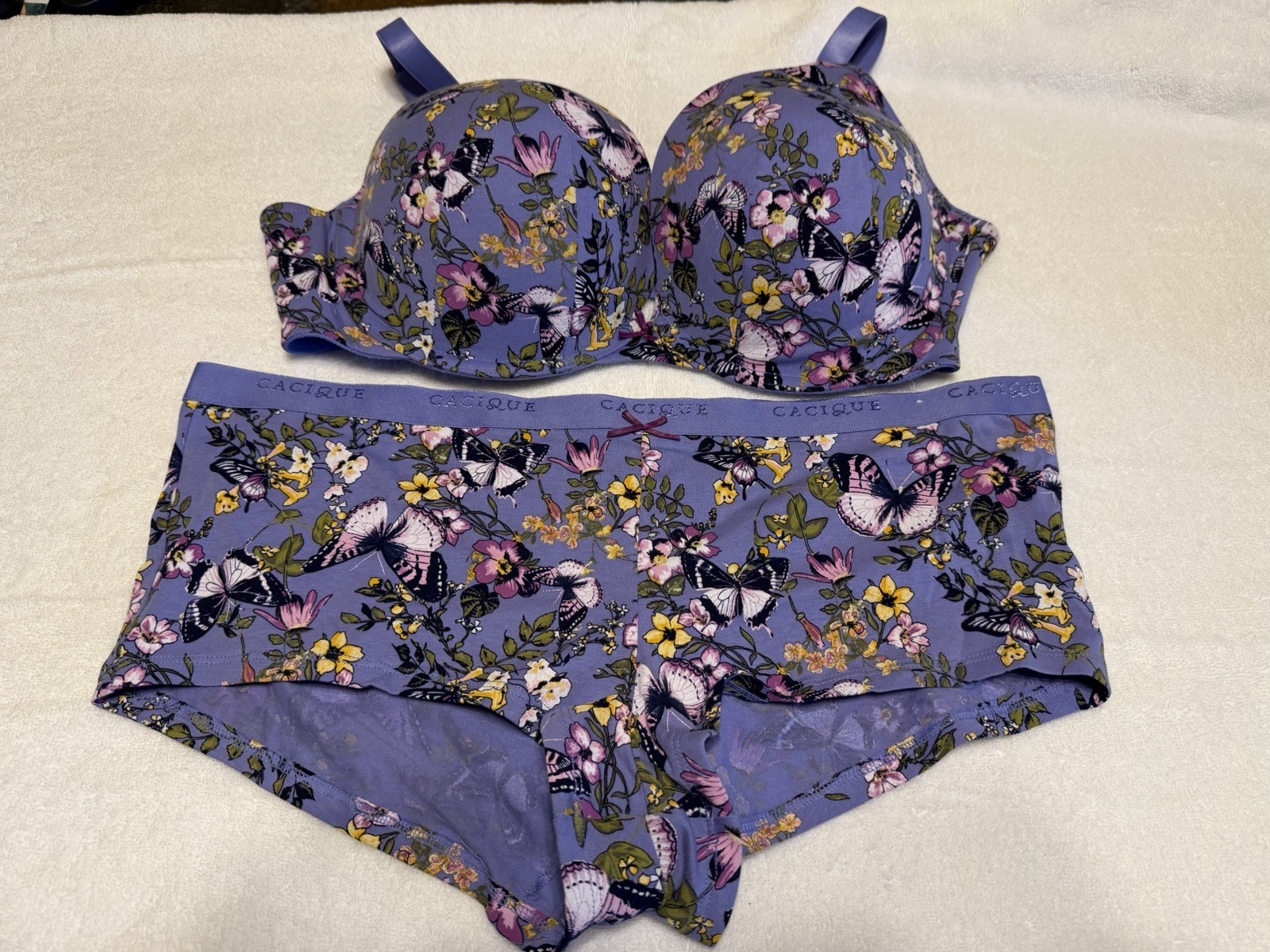 Cacique Boost Plunge Bra Set 40DD